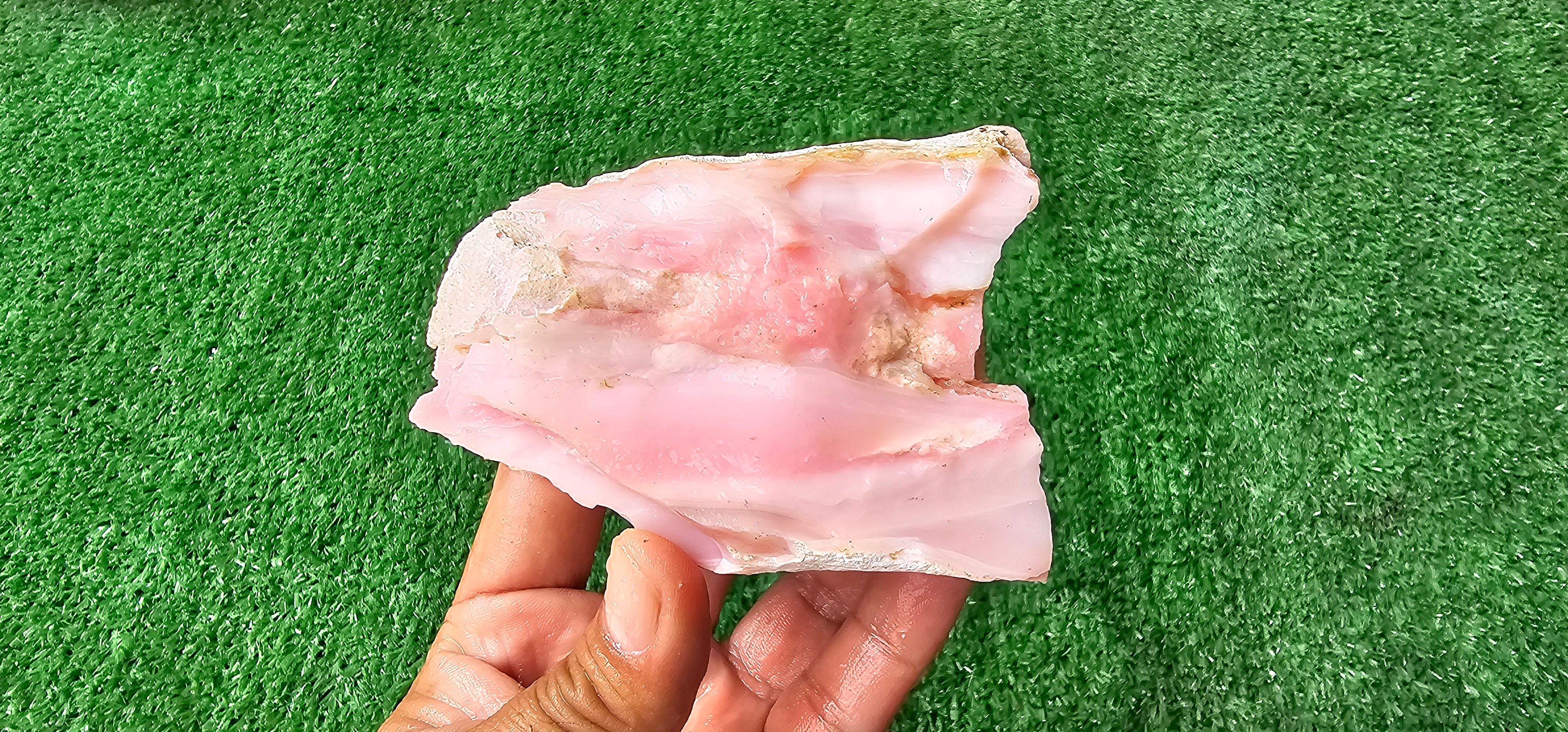 Pink Opal rough (1 pc)