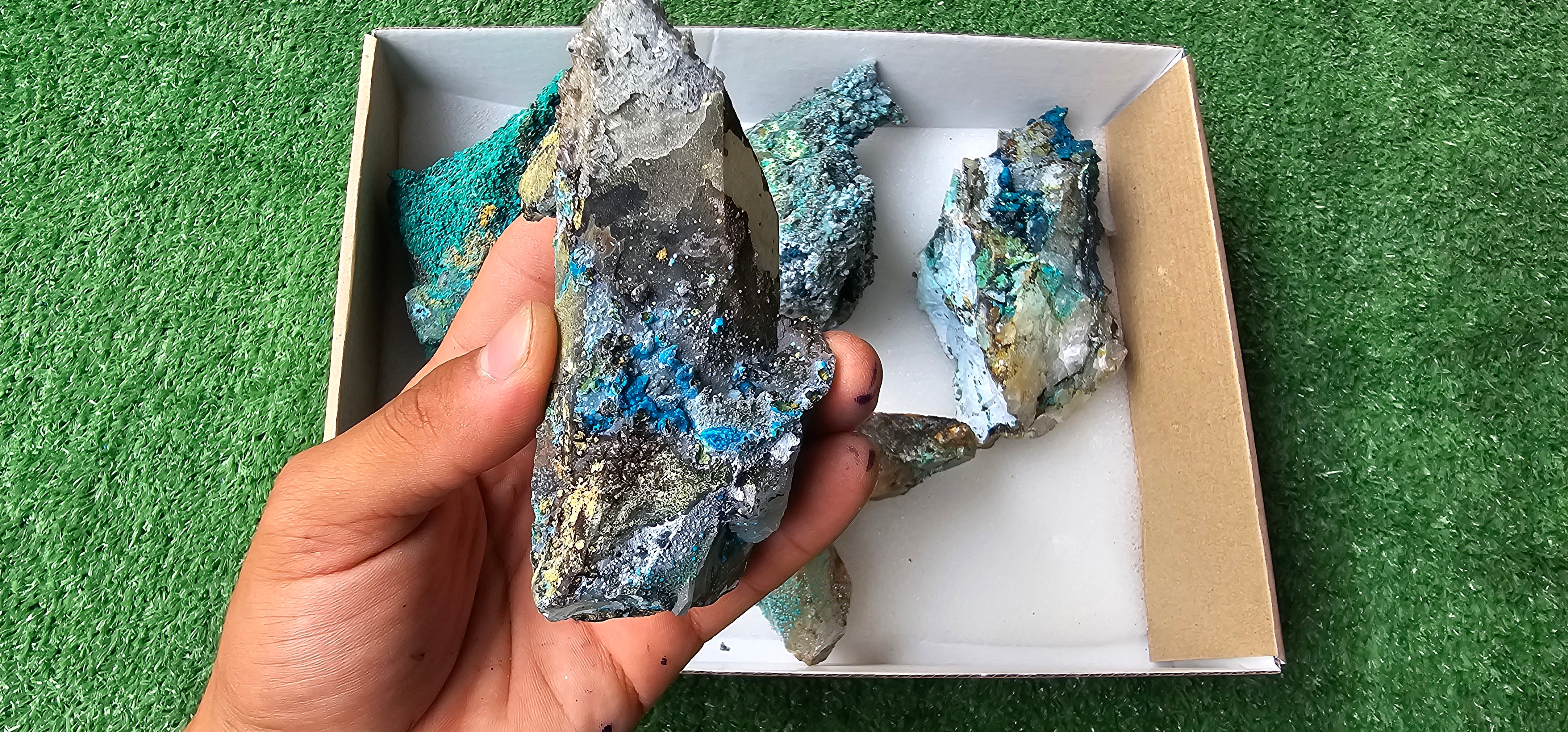 Lot 6 Chrysocolla on Quartz