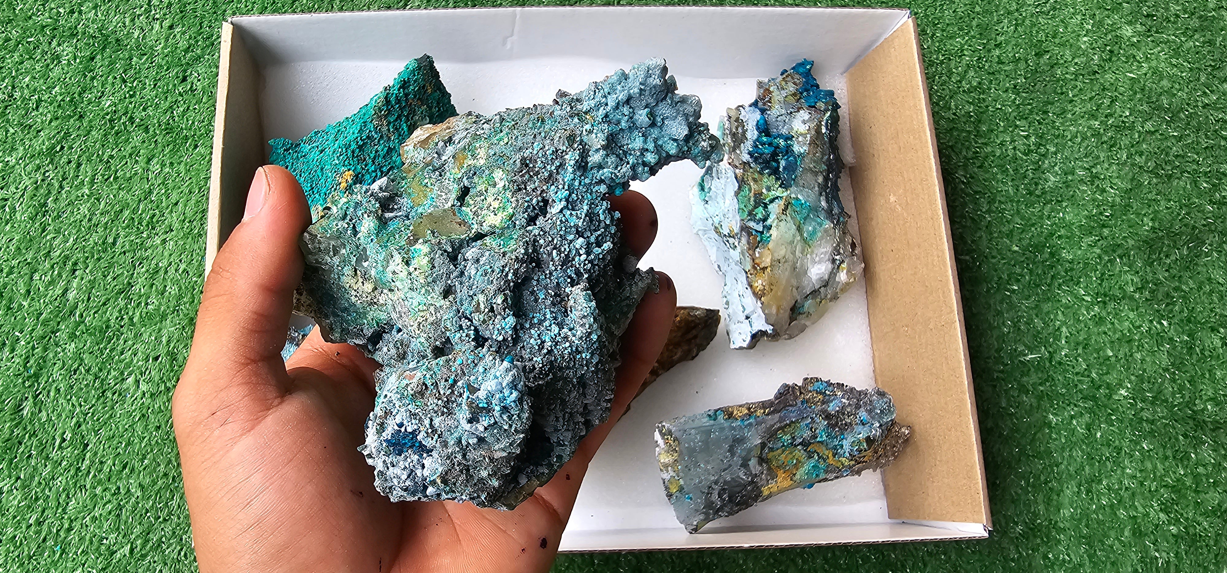 Lot 6 Chrysocolla on Quartz