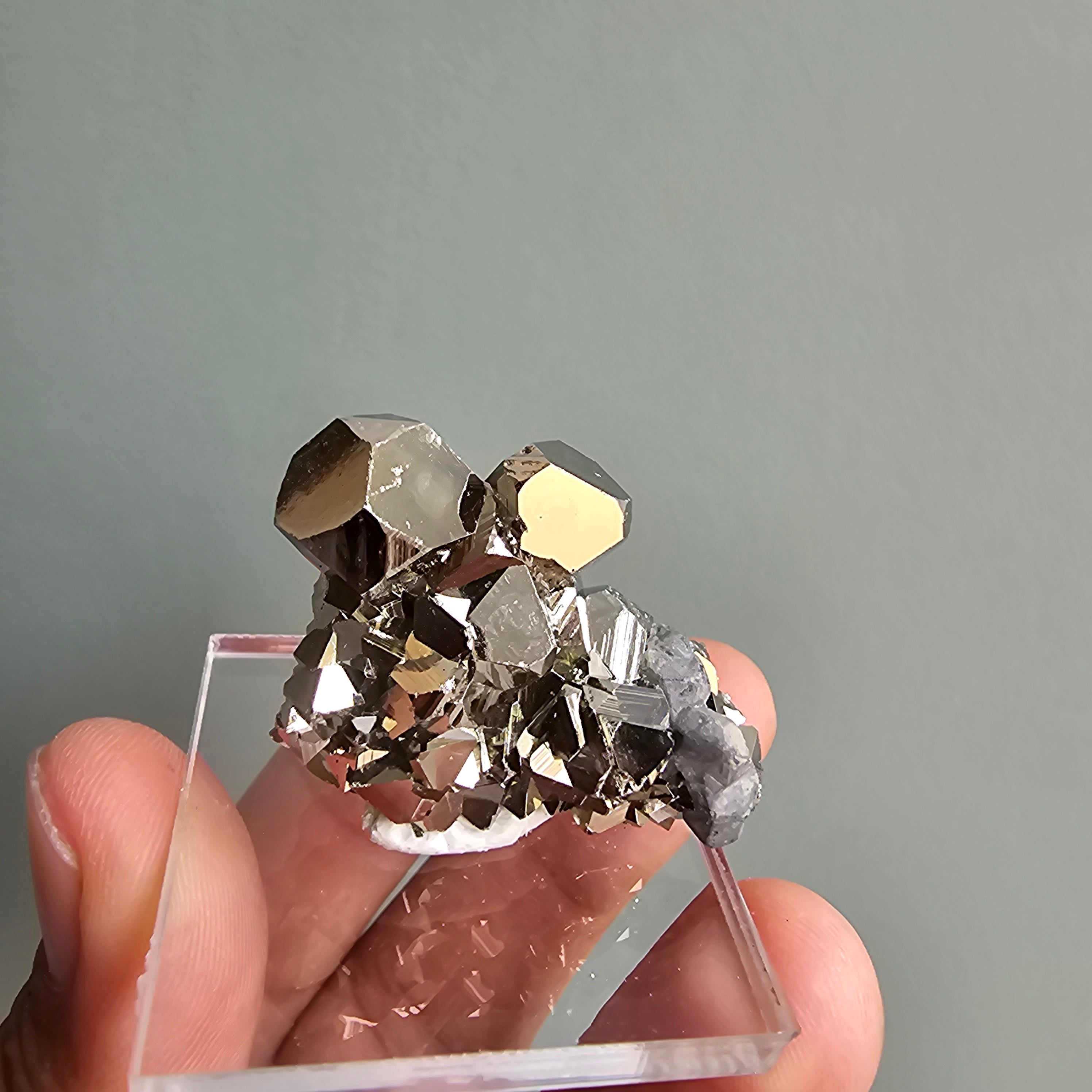 pyrite octahedral
