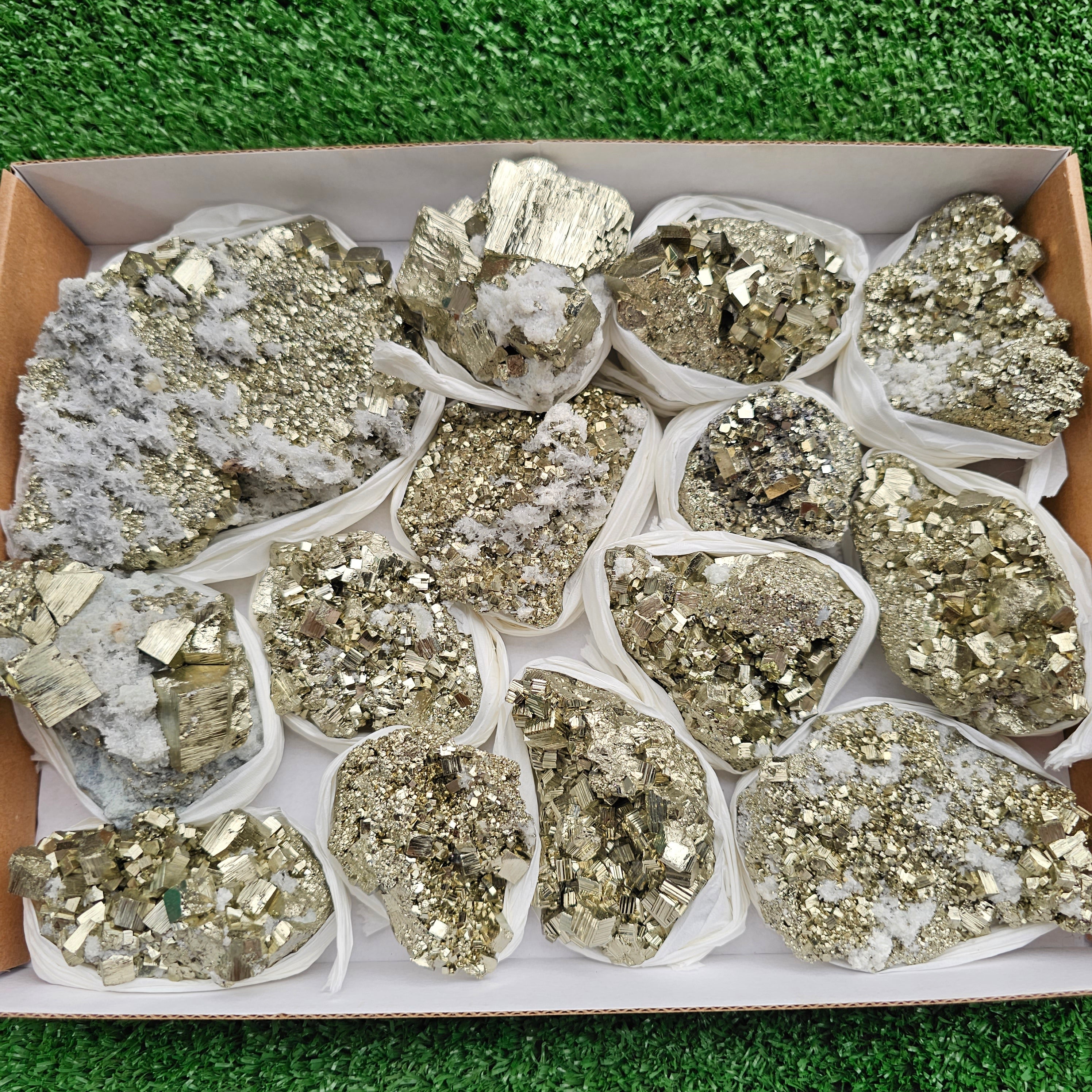 14 pc pyrite Cubic box