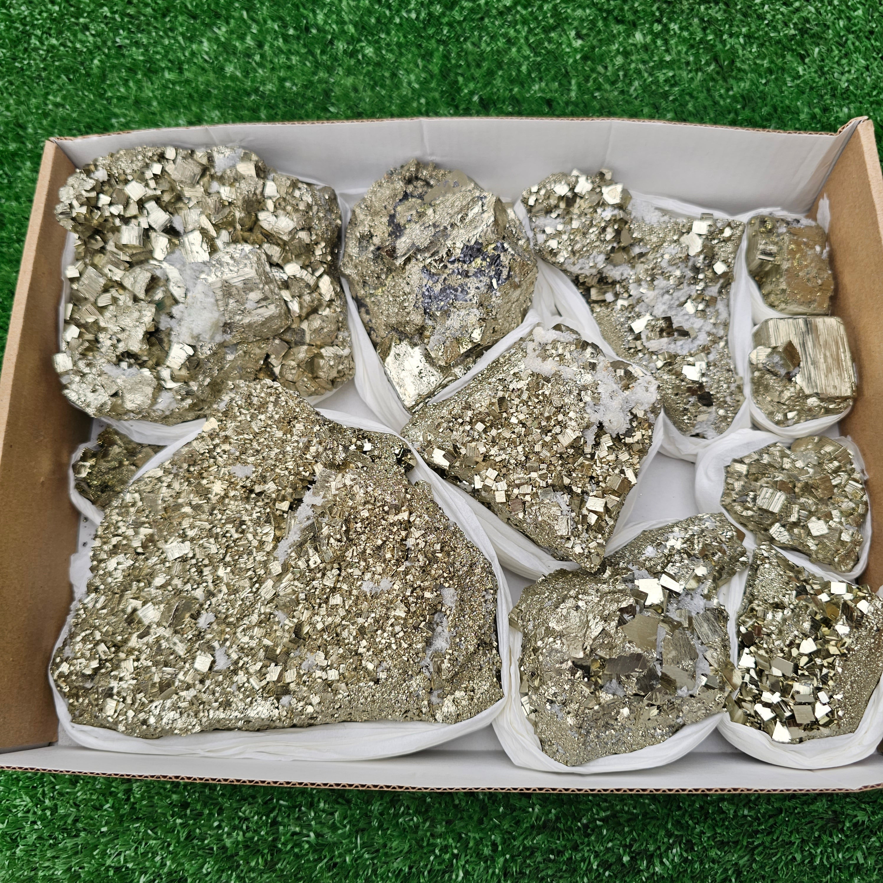 12 pc pyrite Cubic box