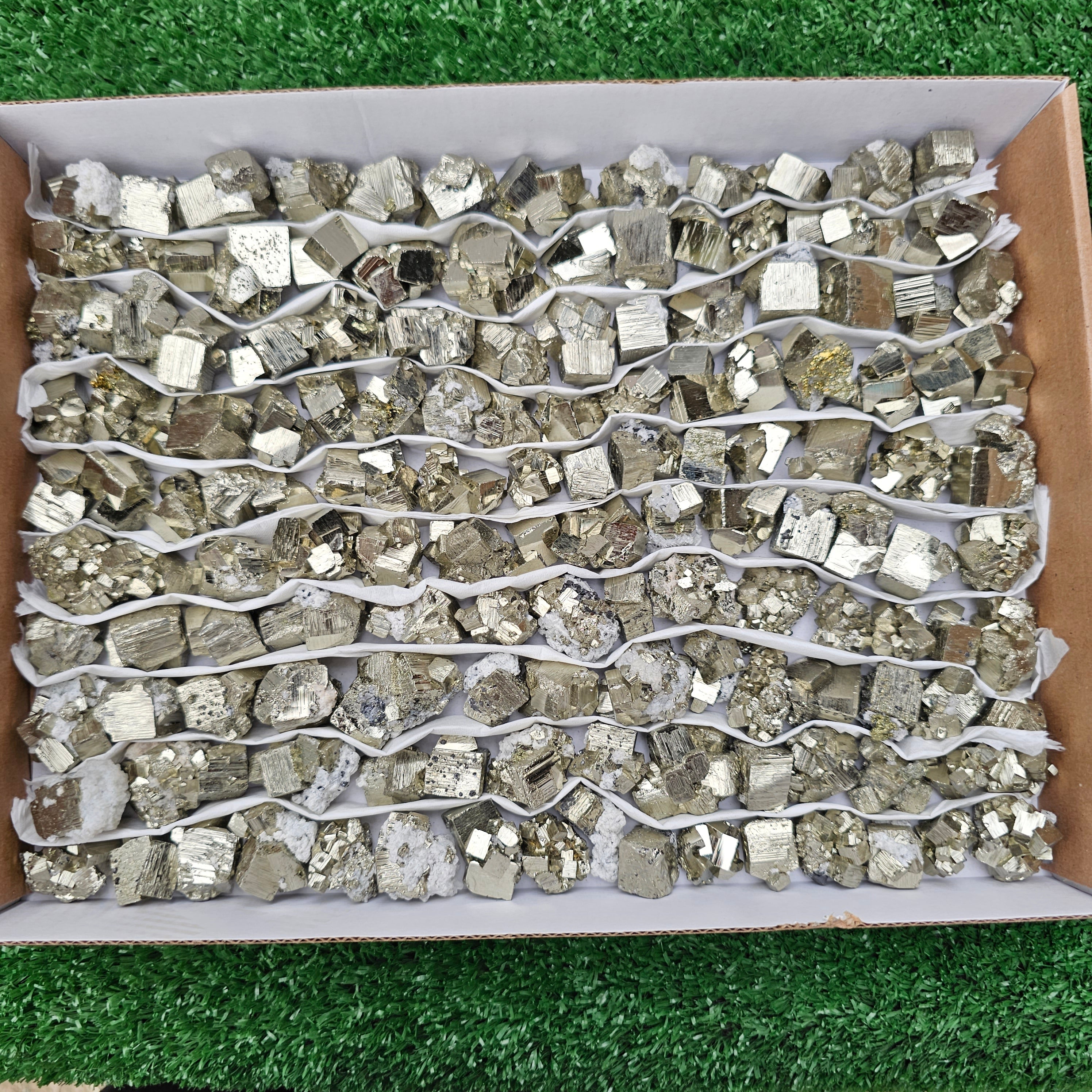 130 pc pyrite Cubic box