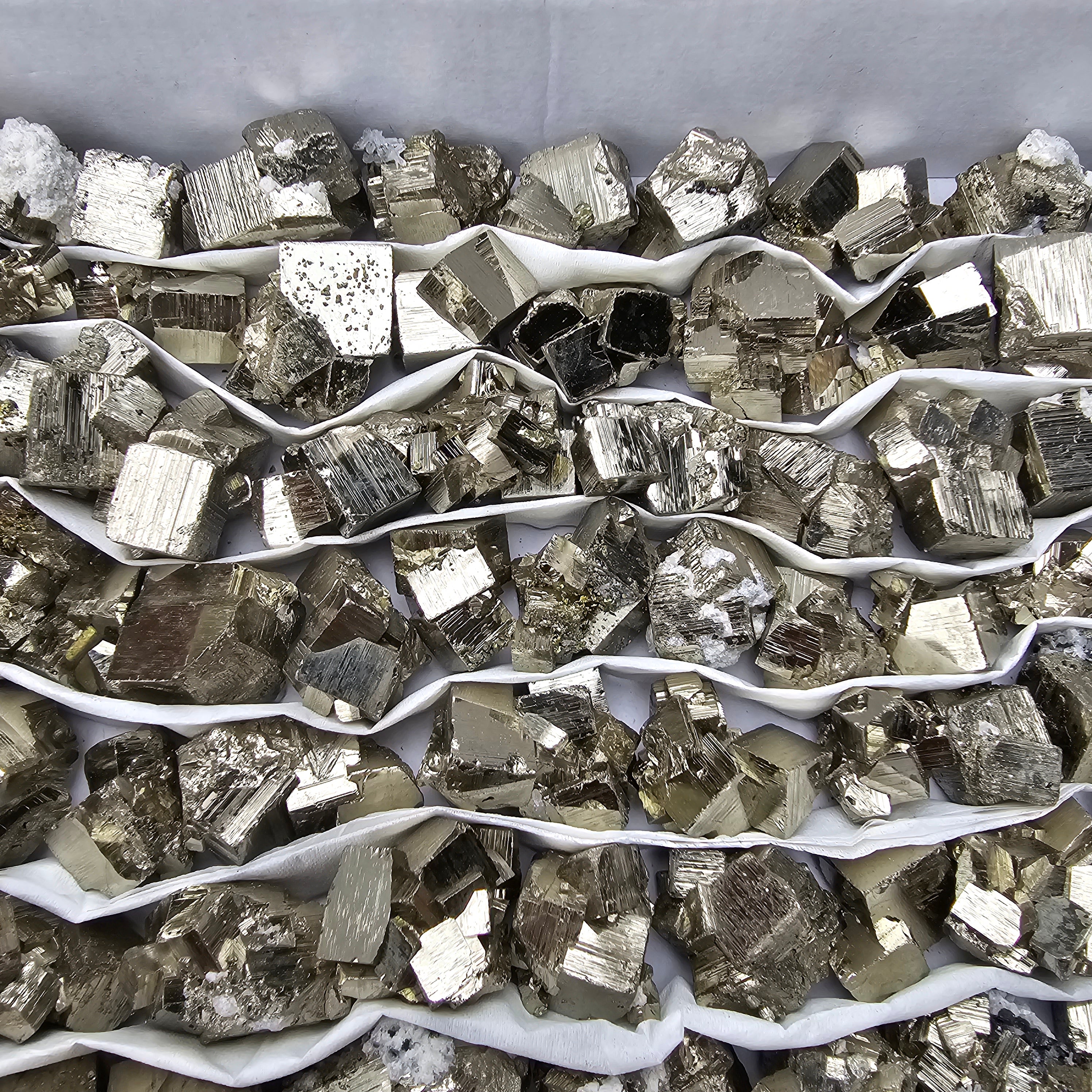130 pc pyrite Cubic box