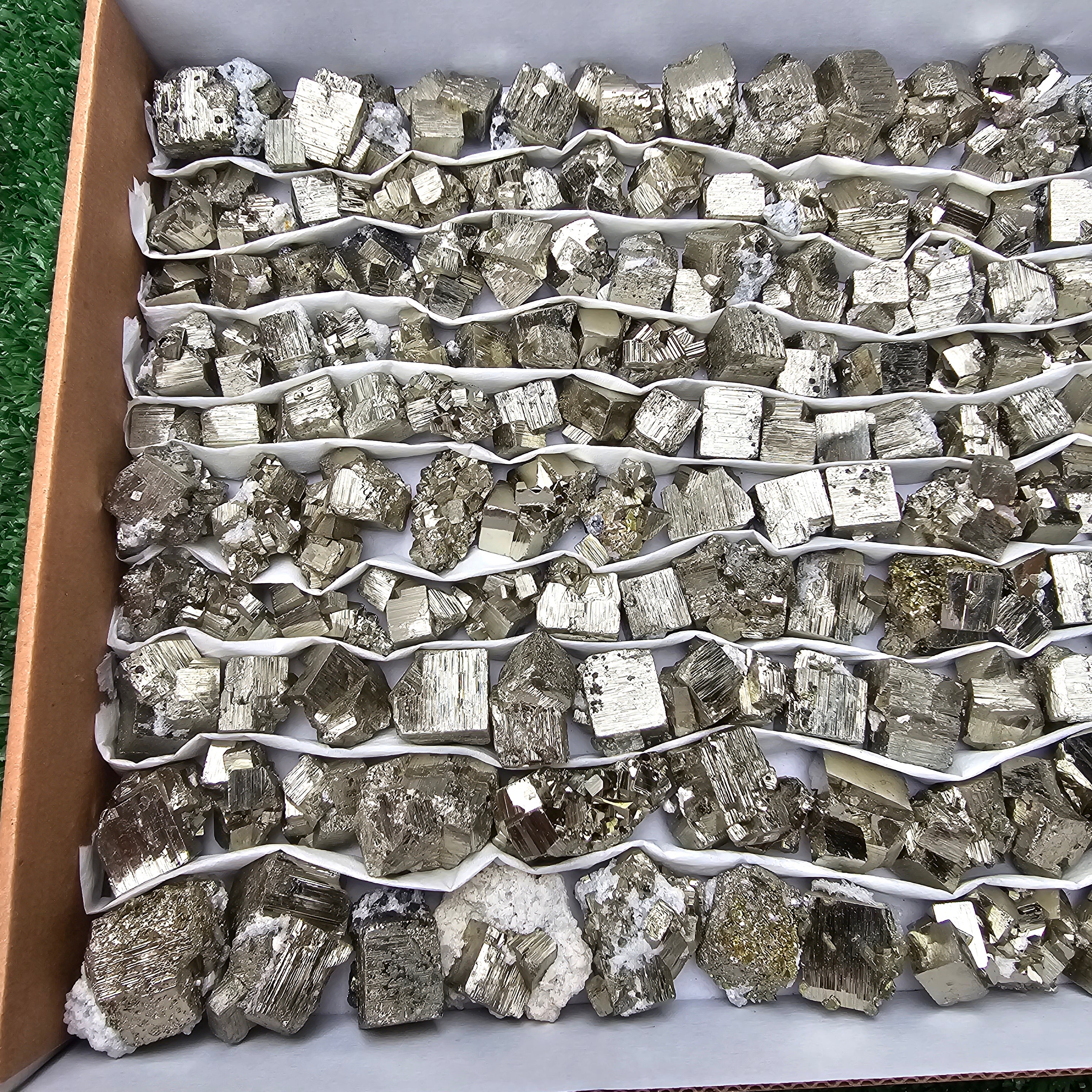 156 pc pyrite Cubic box