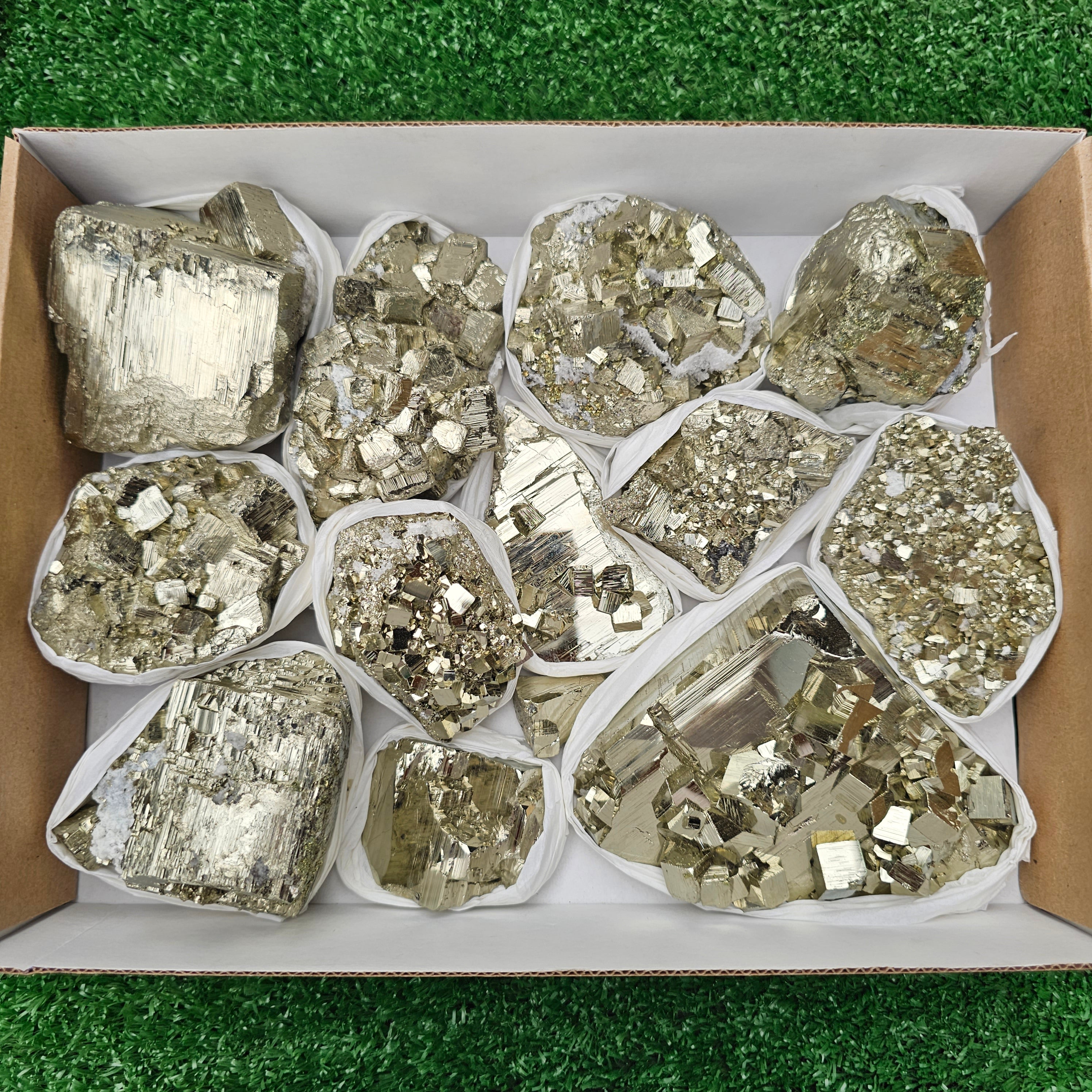 12 pc pyrite Cubic