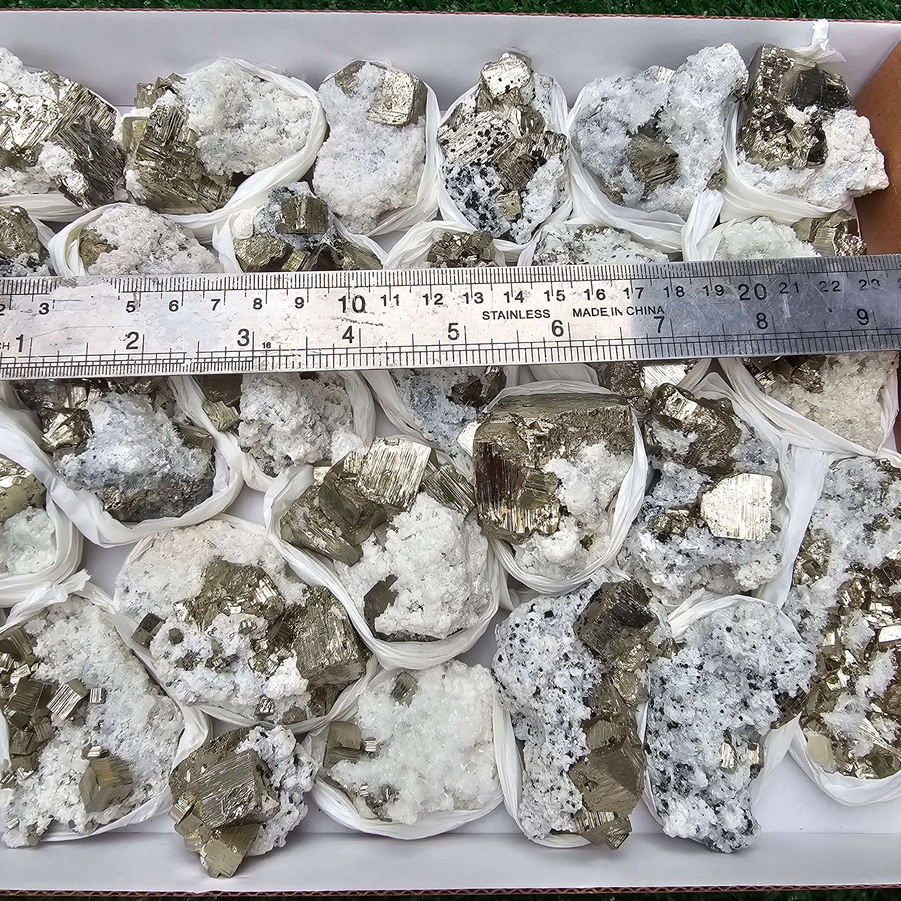 26 pc pyrite Cubic