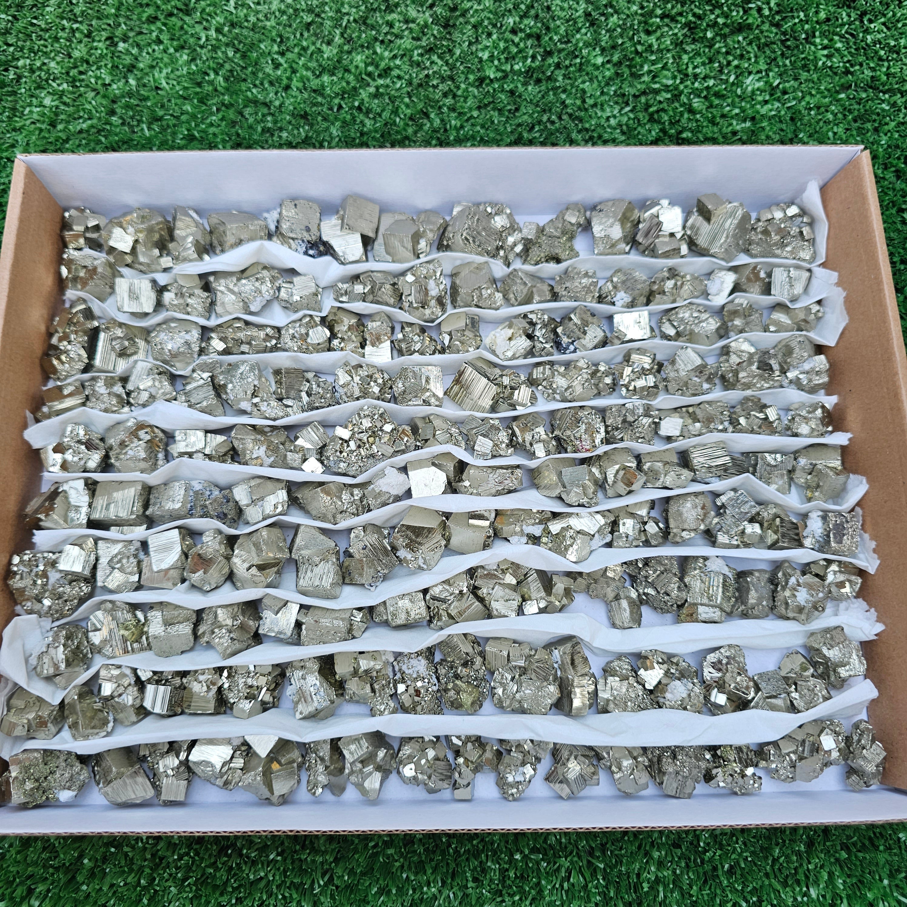 150 pc Box Pyrite Cubic