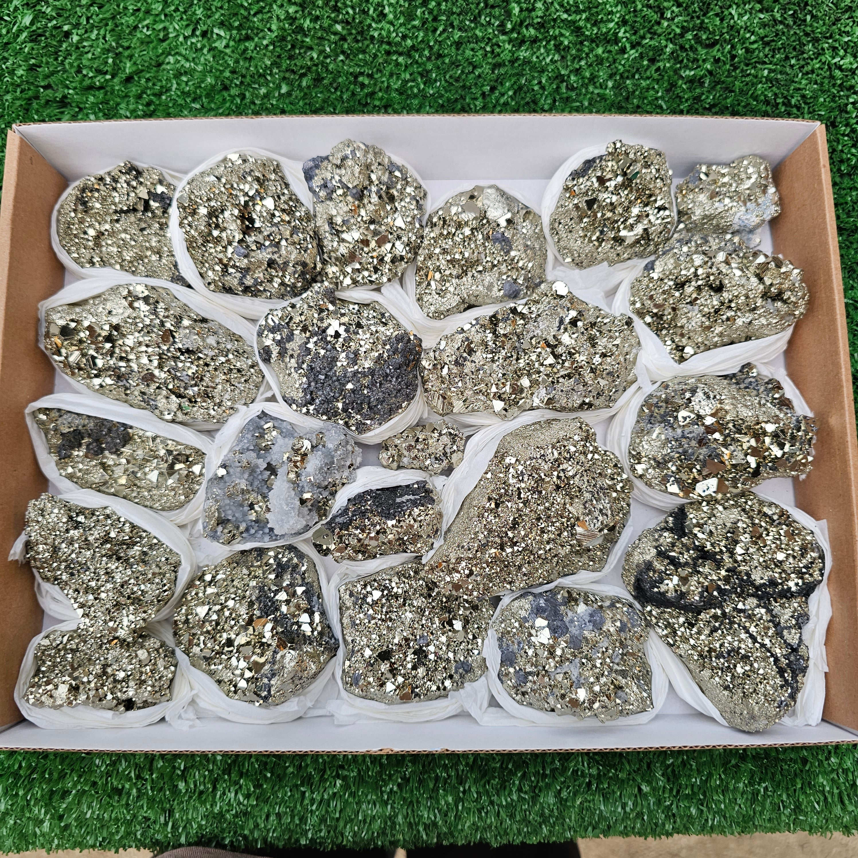 22 pc pyrite octahedral