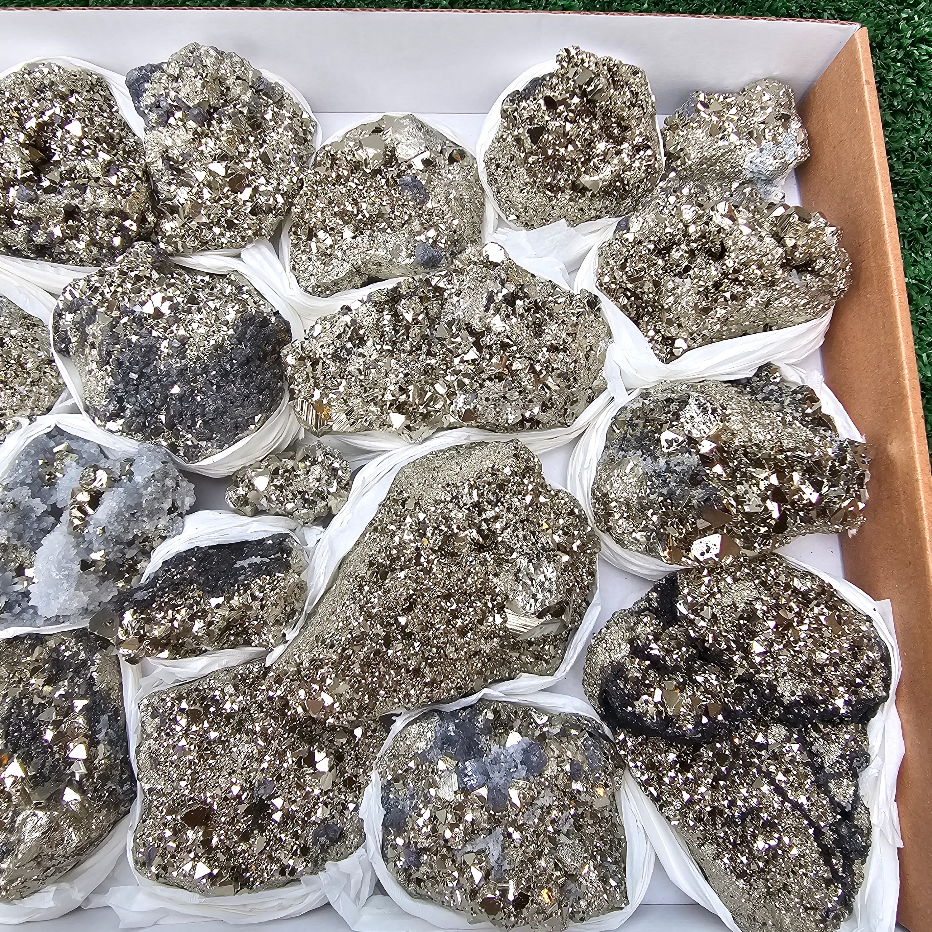 22 pc pyrite octahedral