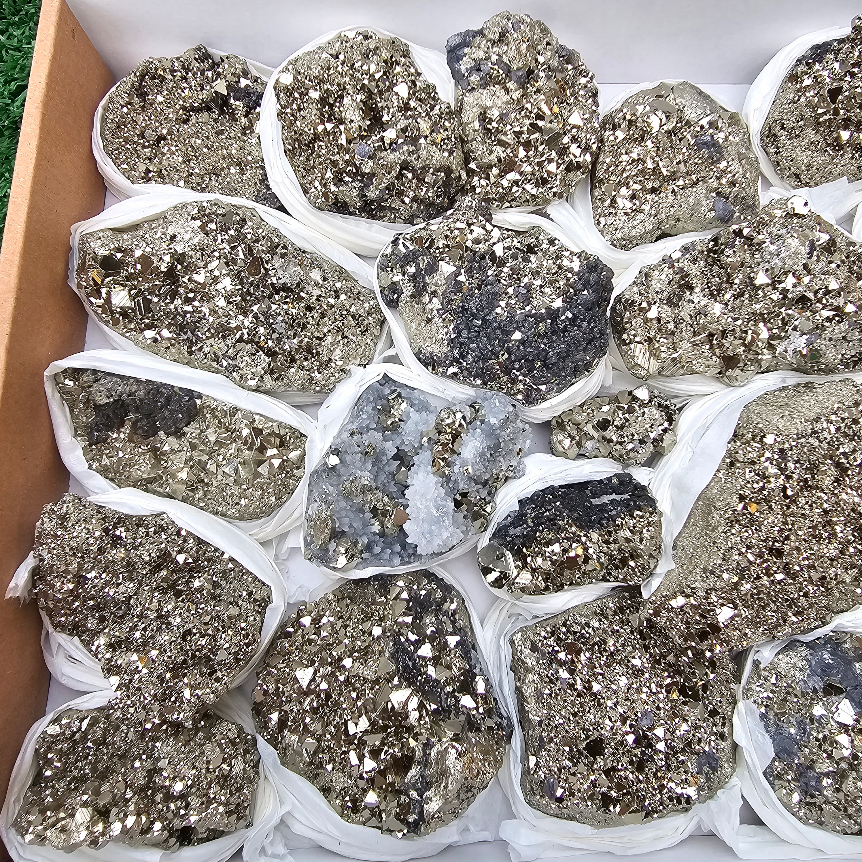 22 pc pyrite octahedral