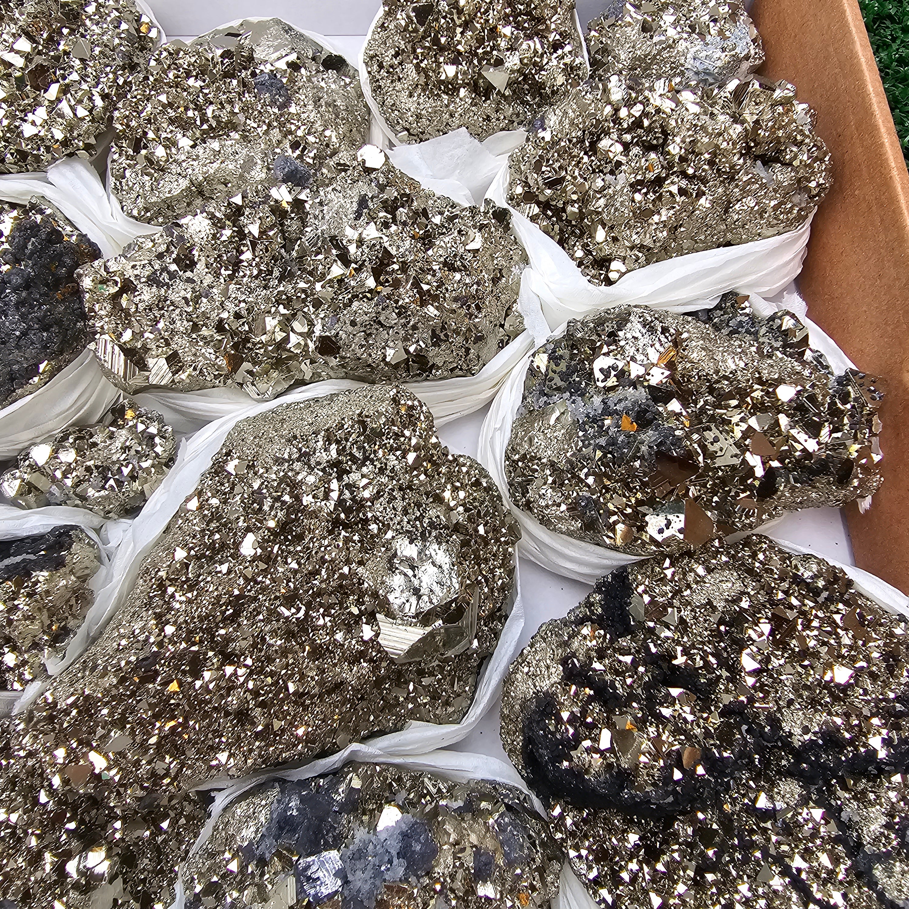 22 pc pyrite octahedral