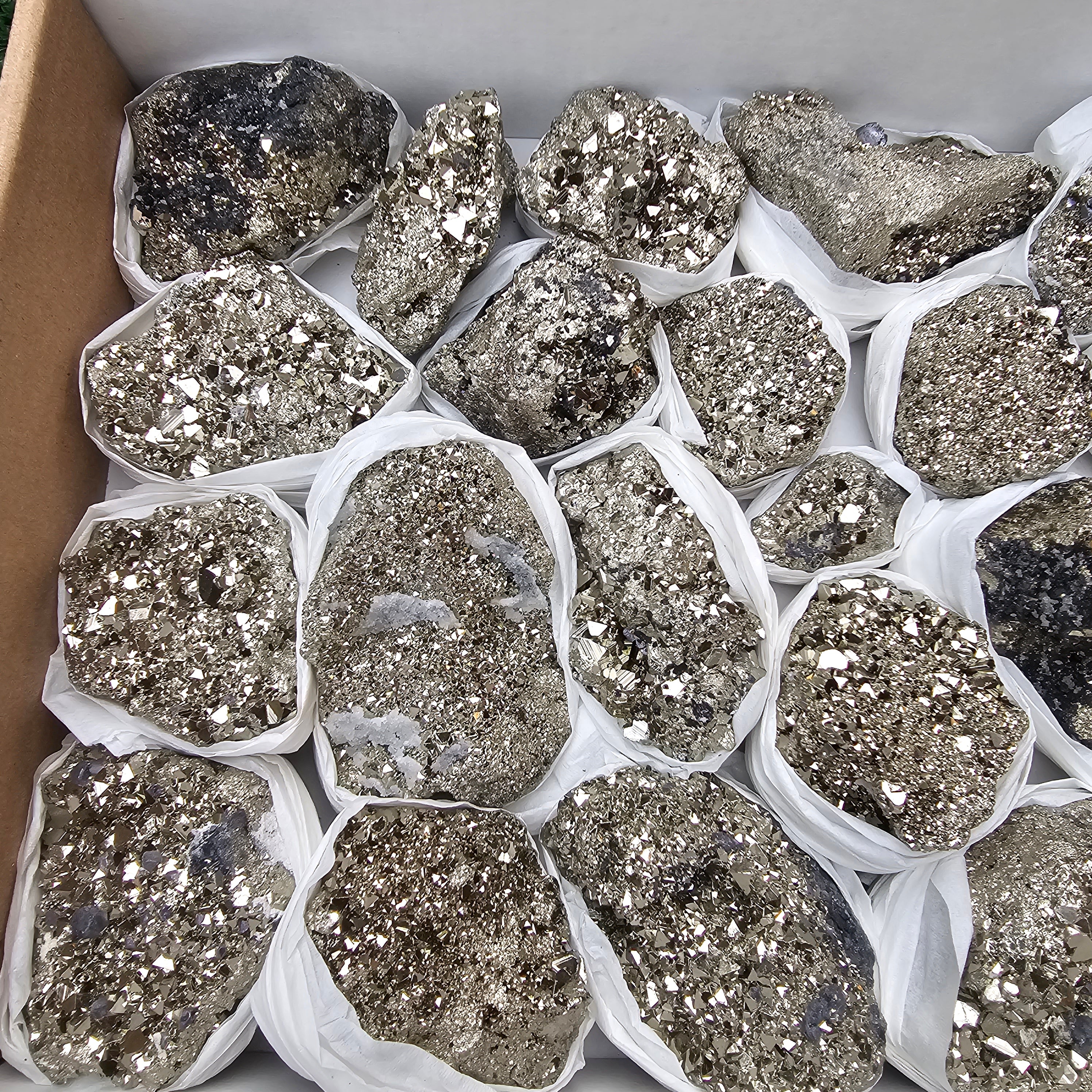22 pc pyrite octahedral