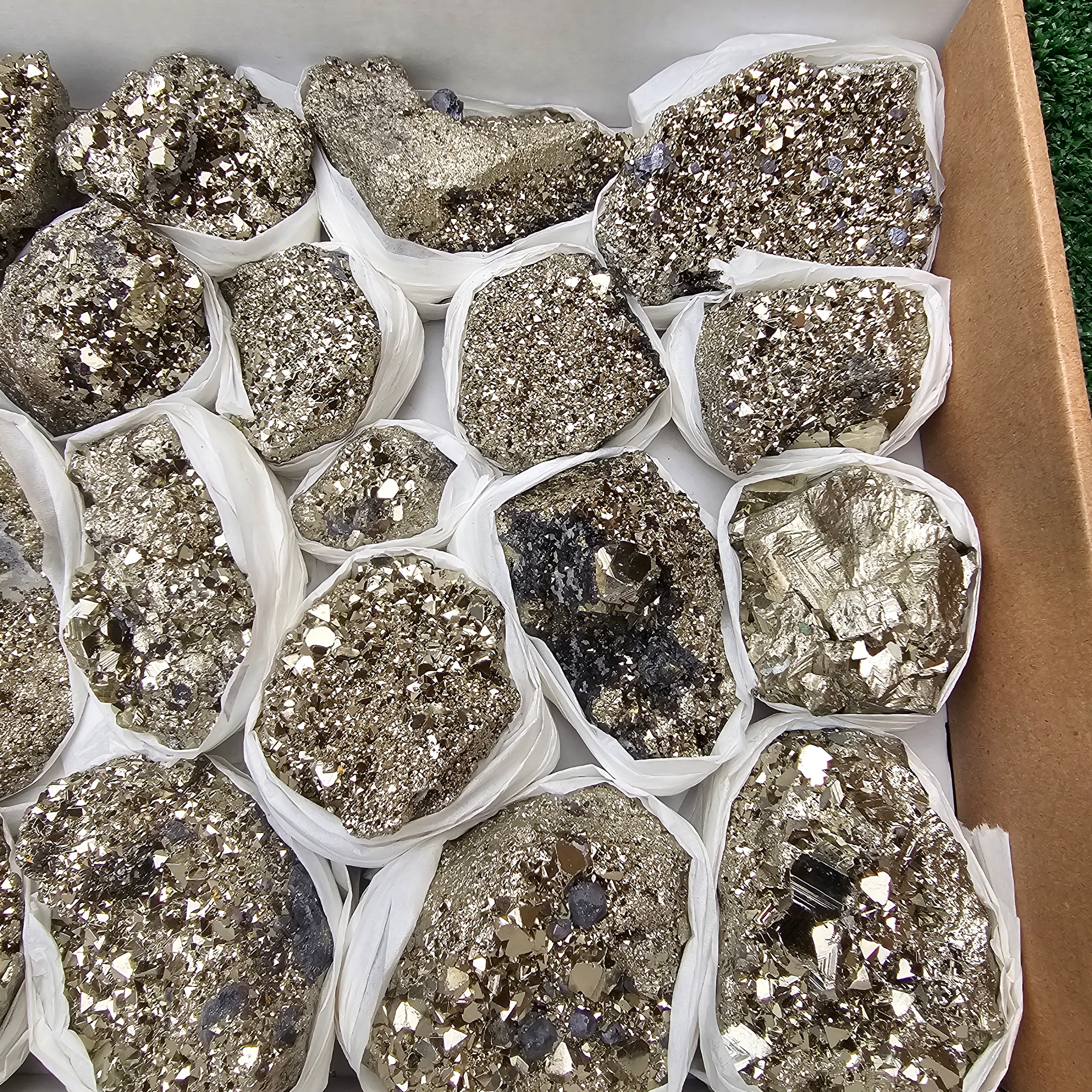 22 pc pyrite octahedral