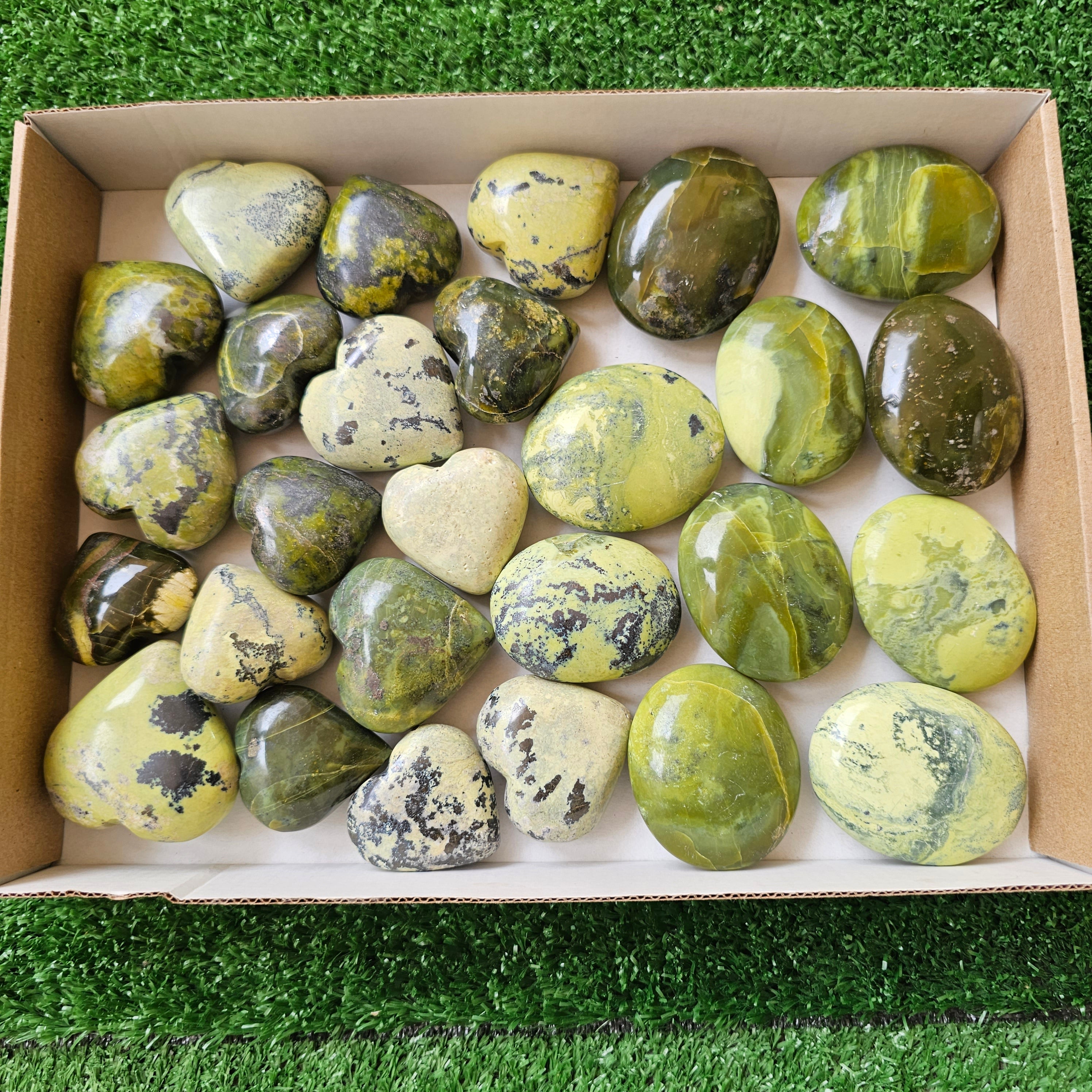 25 pc green serpentine palms & hearts