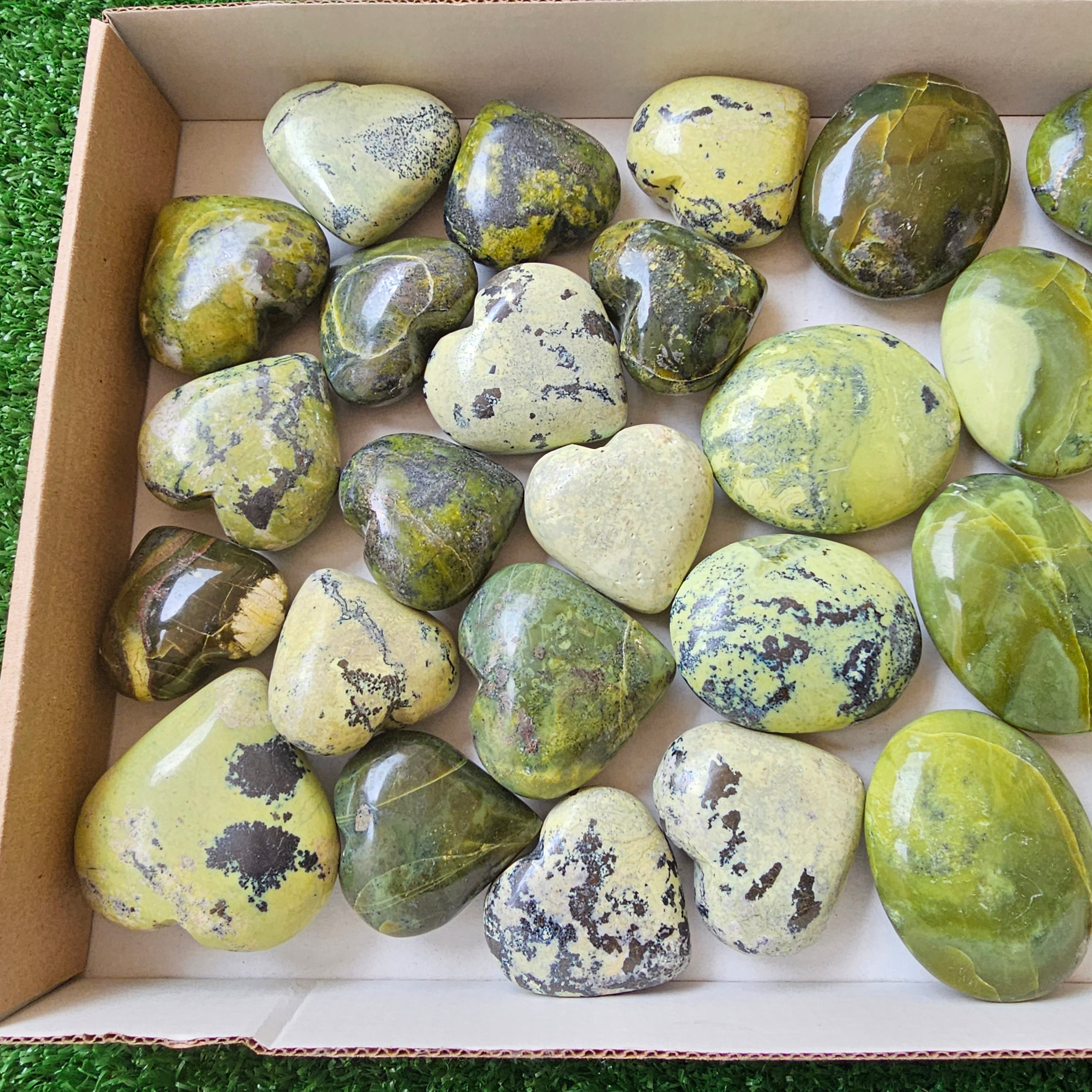 25 pc green serpentine palms & hearts