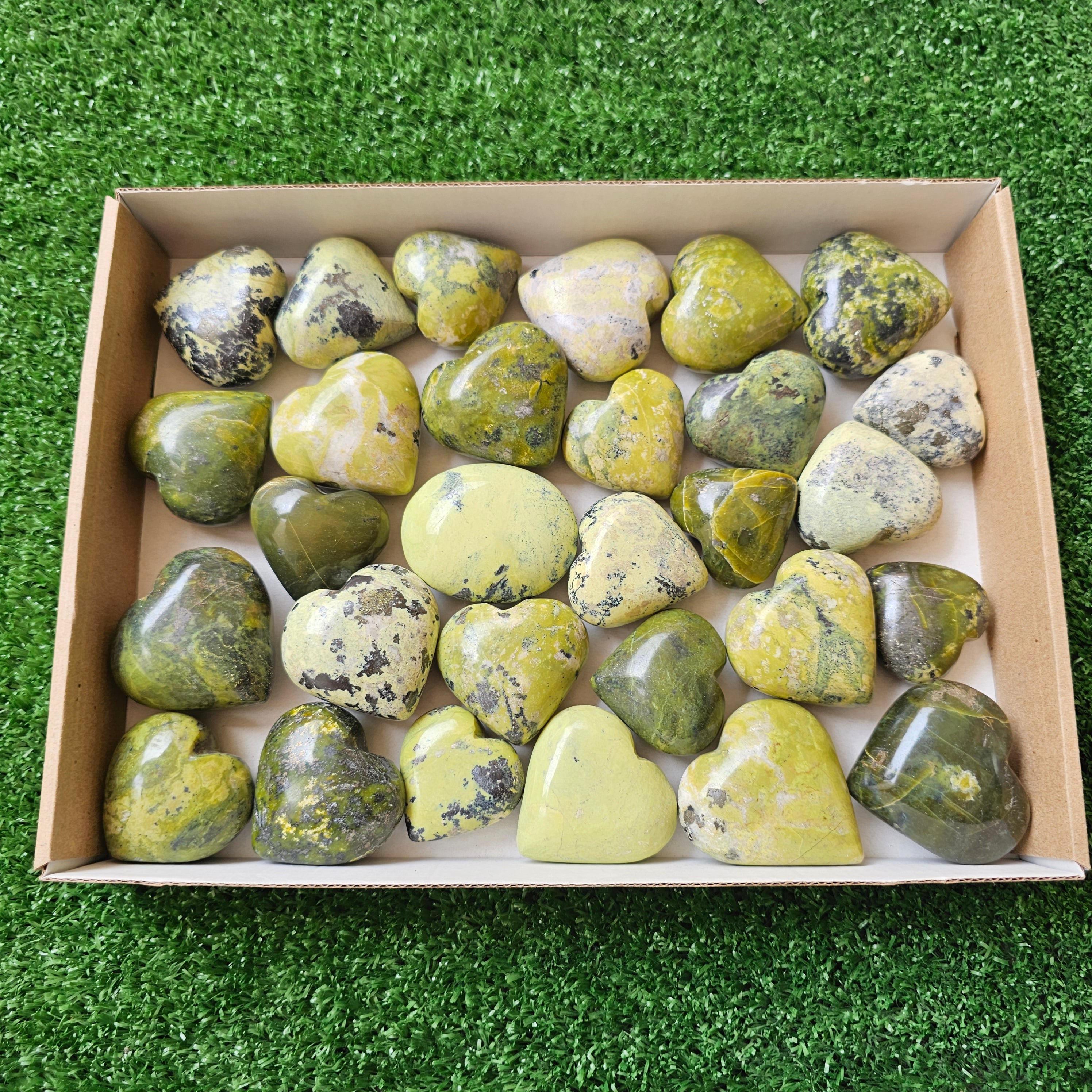 20 pc green serpentine hearts