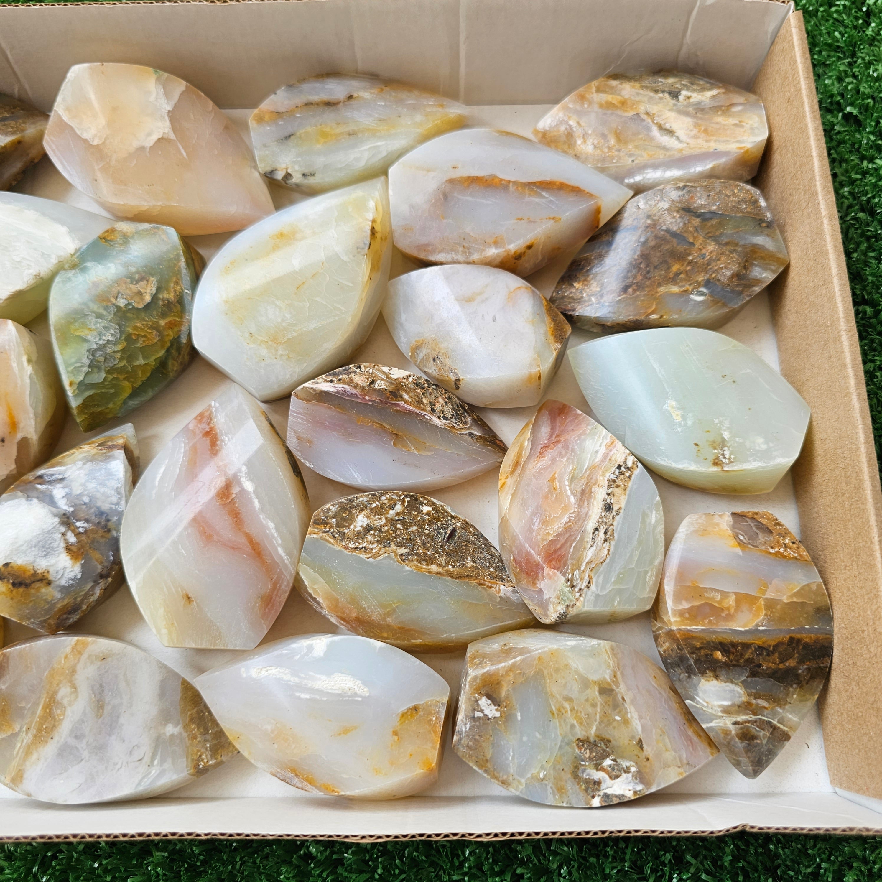 25 pc blue opal flames