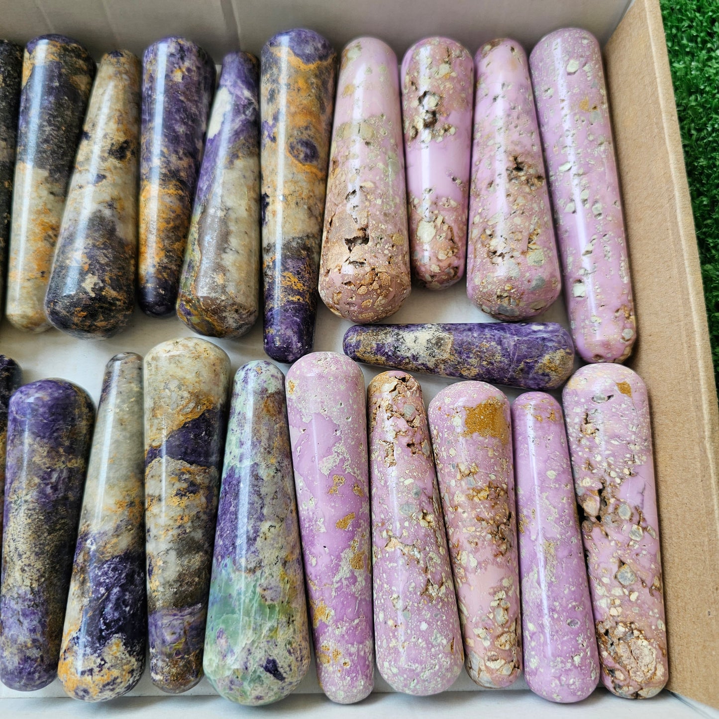 28 pc bolivianite & phosphosiderite wands massage