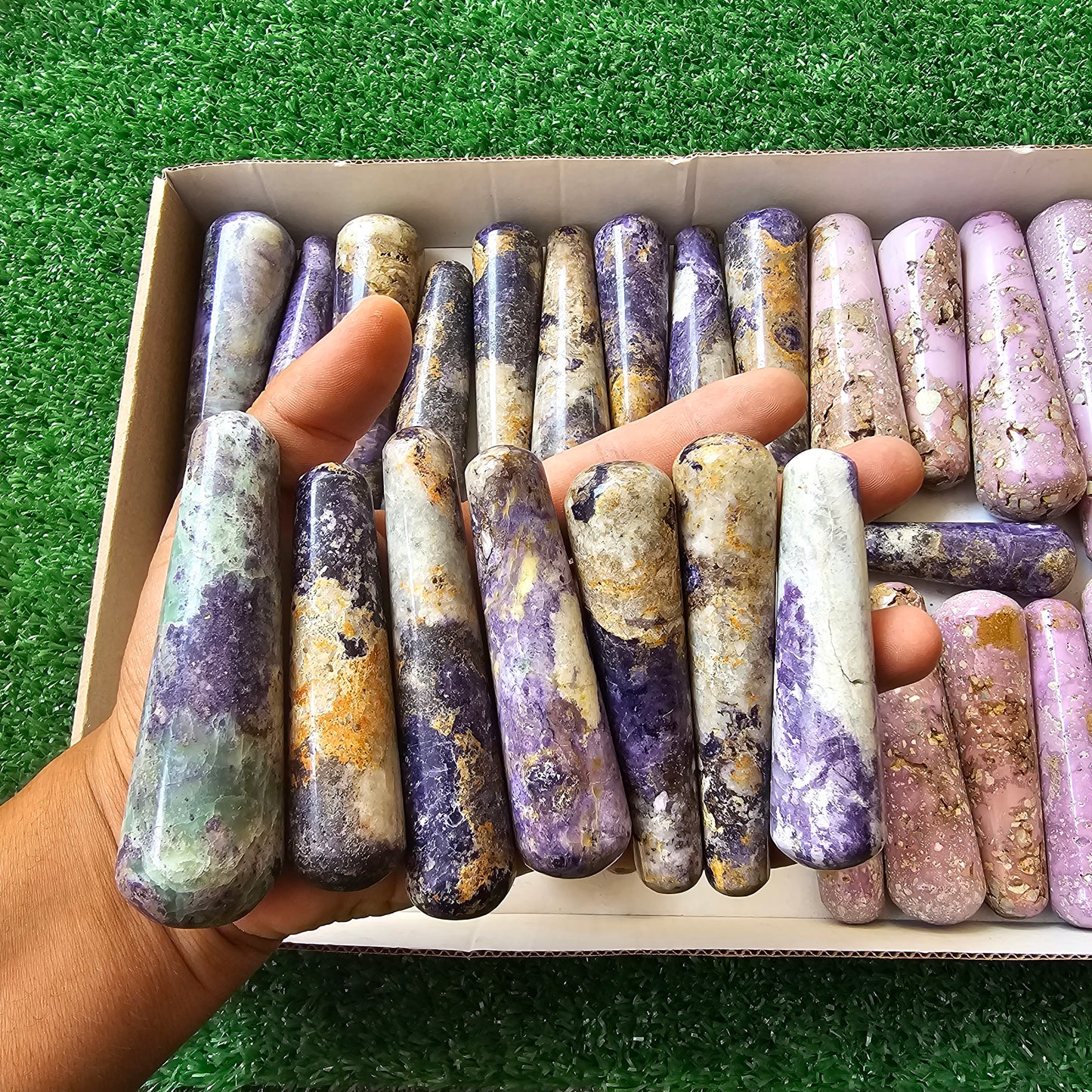 28 pc bolivianite & phosphosiderite wands massage