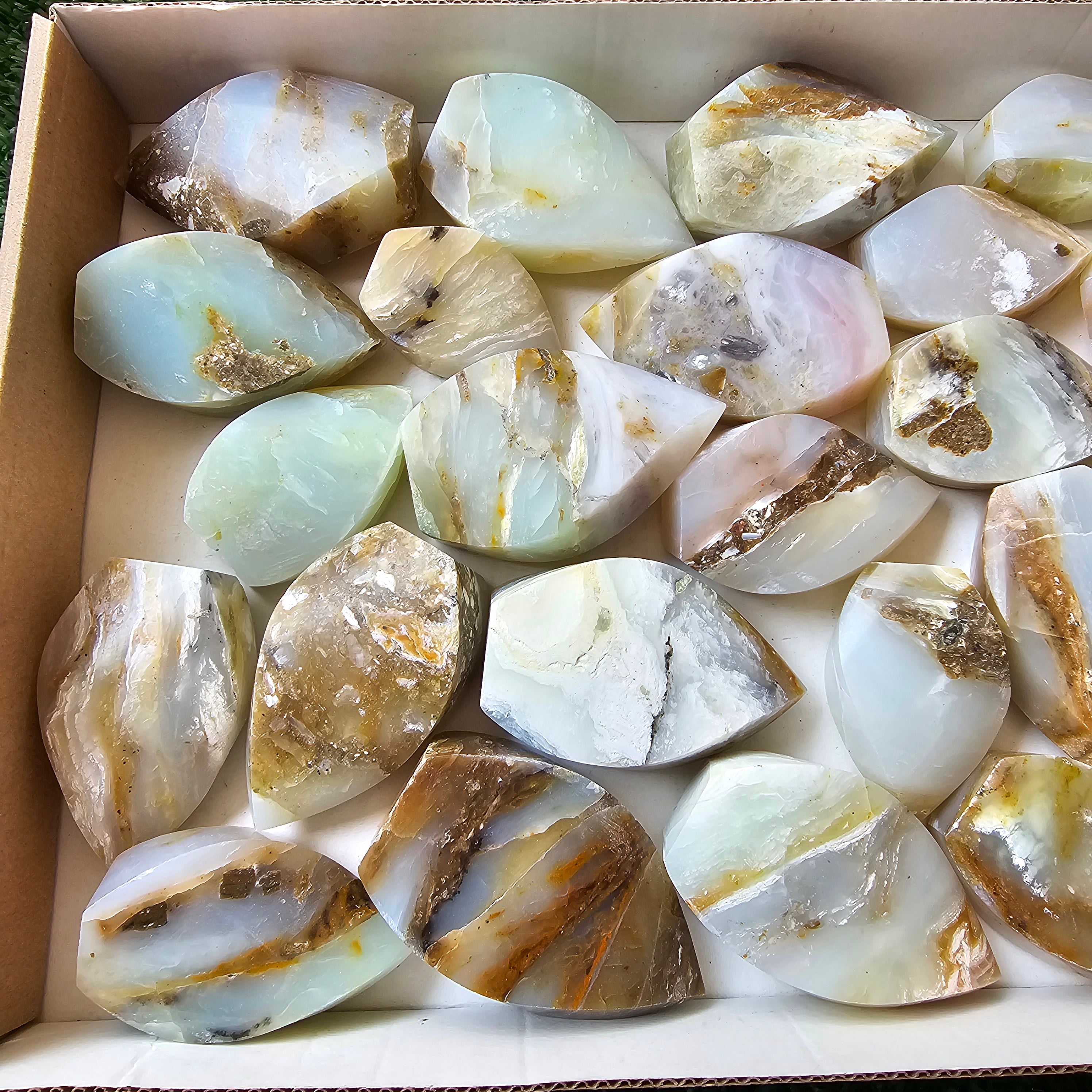 24 pc blue opal flames