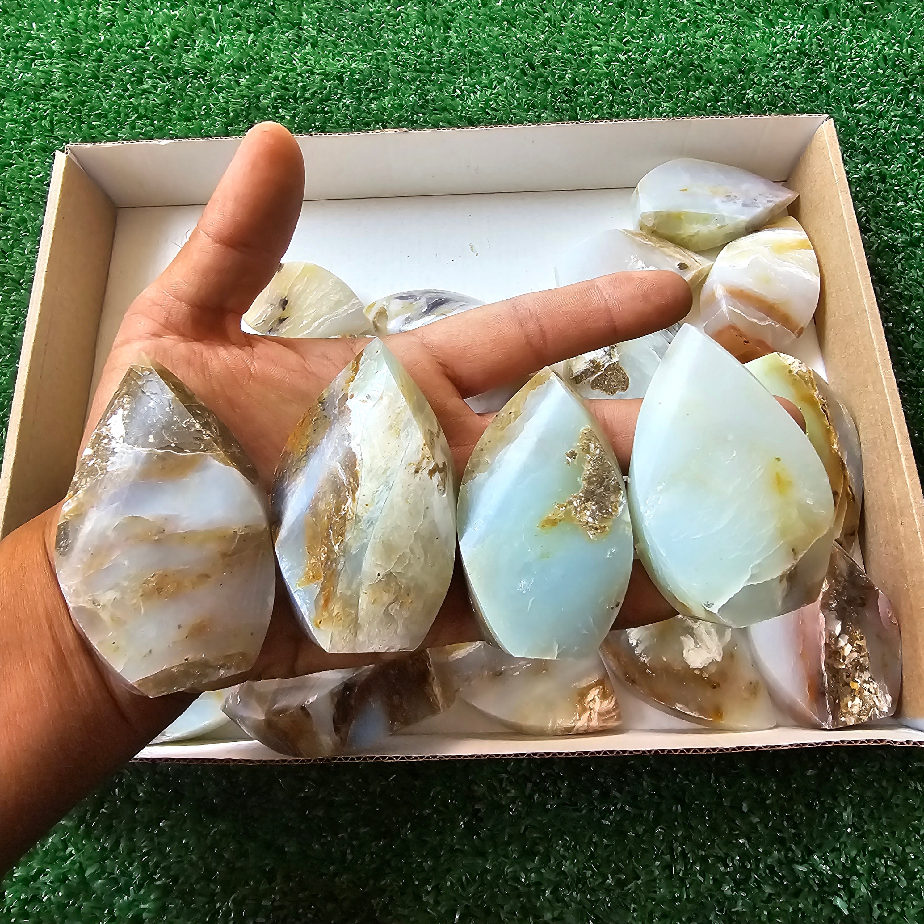 24 pc blue opal flames