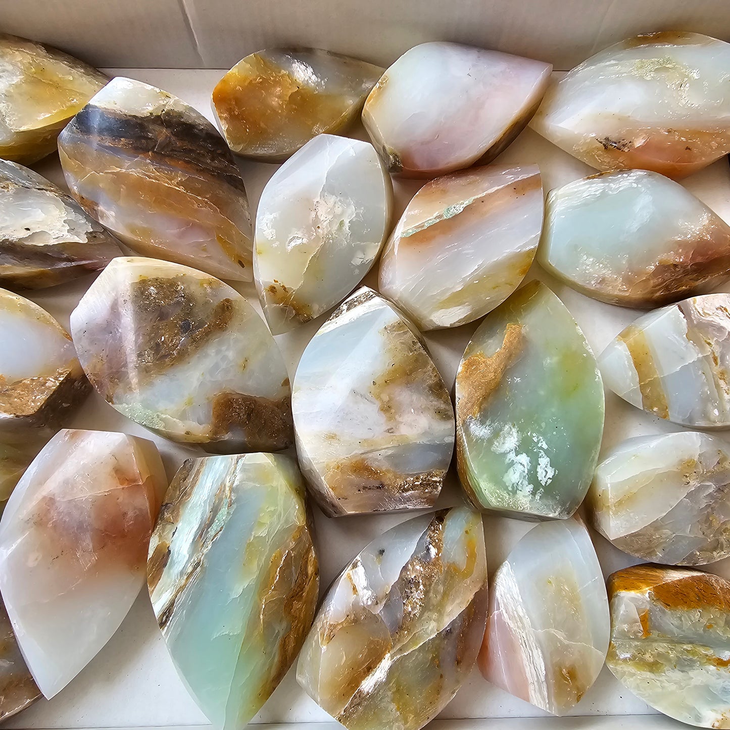 22 pc blue opal flames