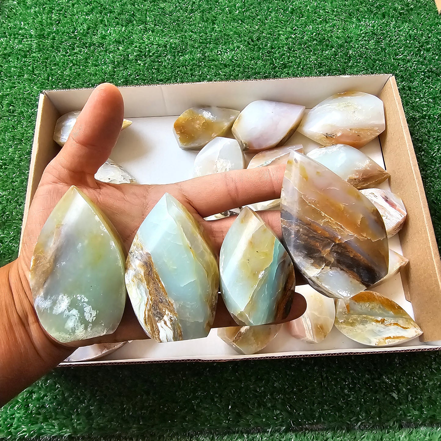 22 pc blue opal flames
