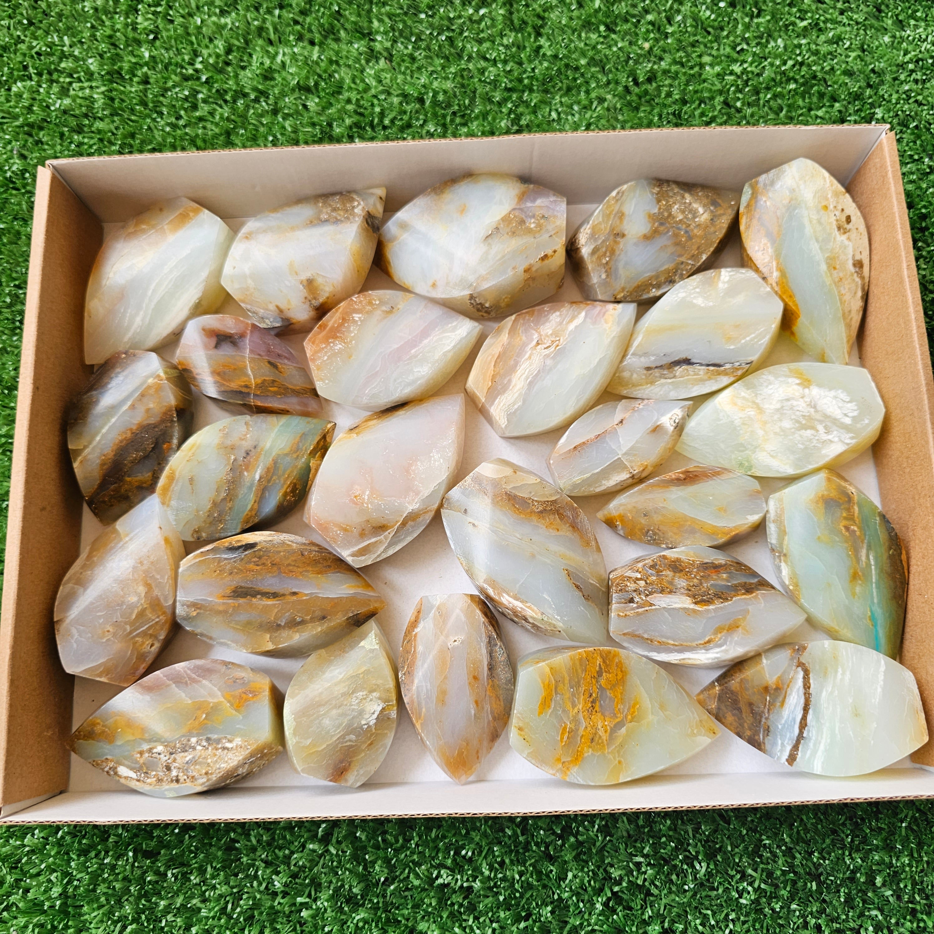 25 pc blue opal flames