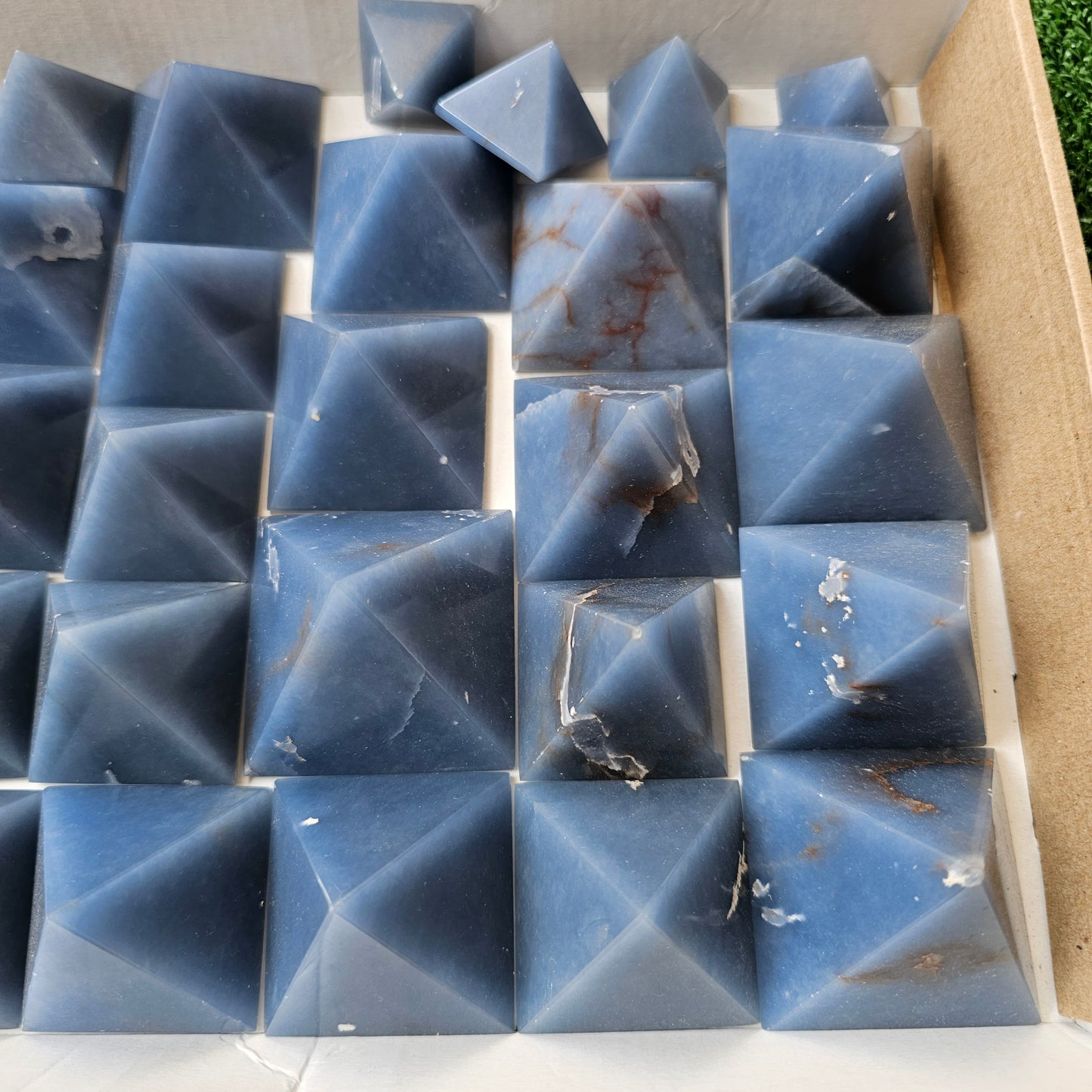 31 pc blue angelite pyramids