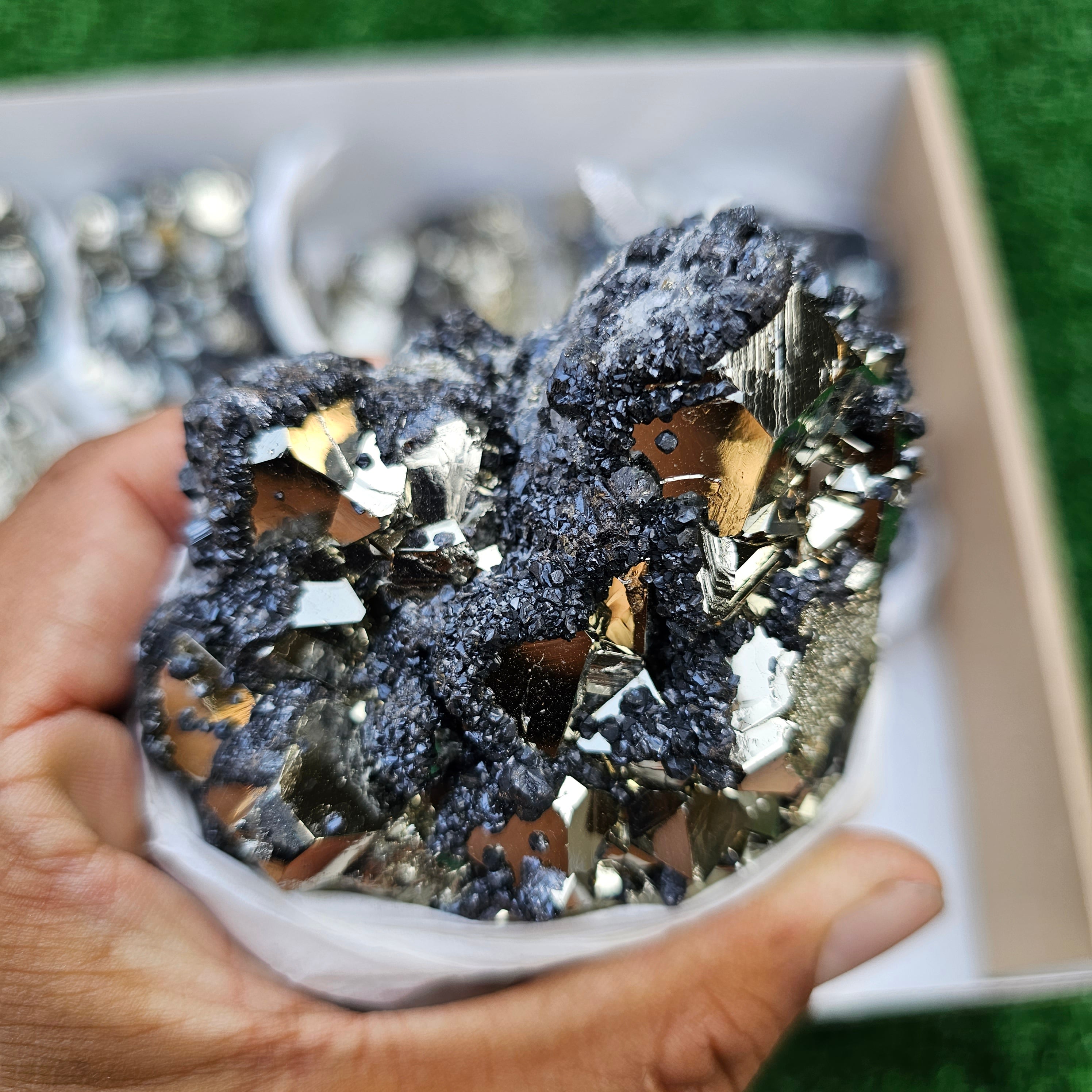 14 pc pyrite octahedral with sphalerite