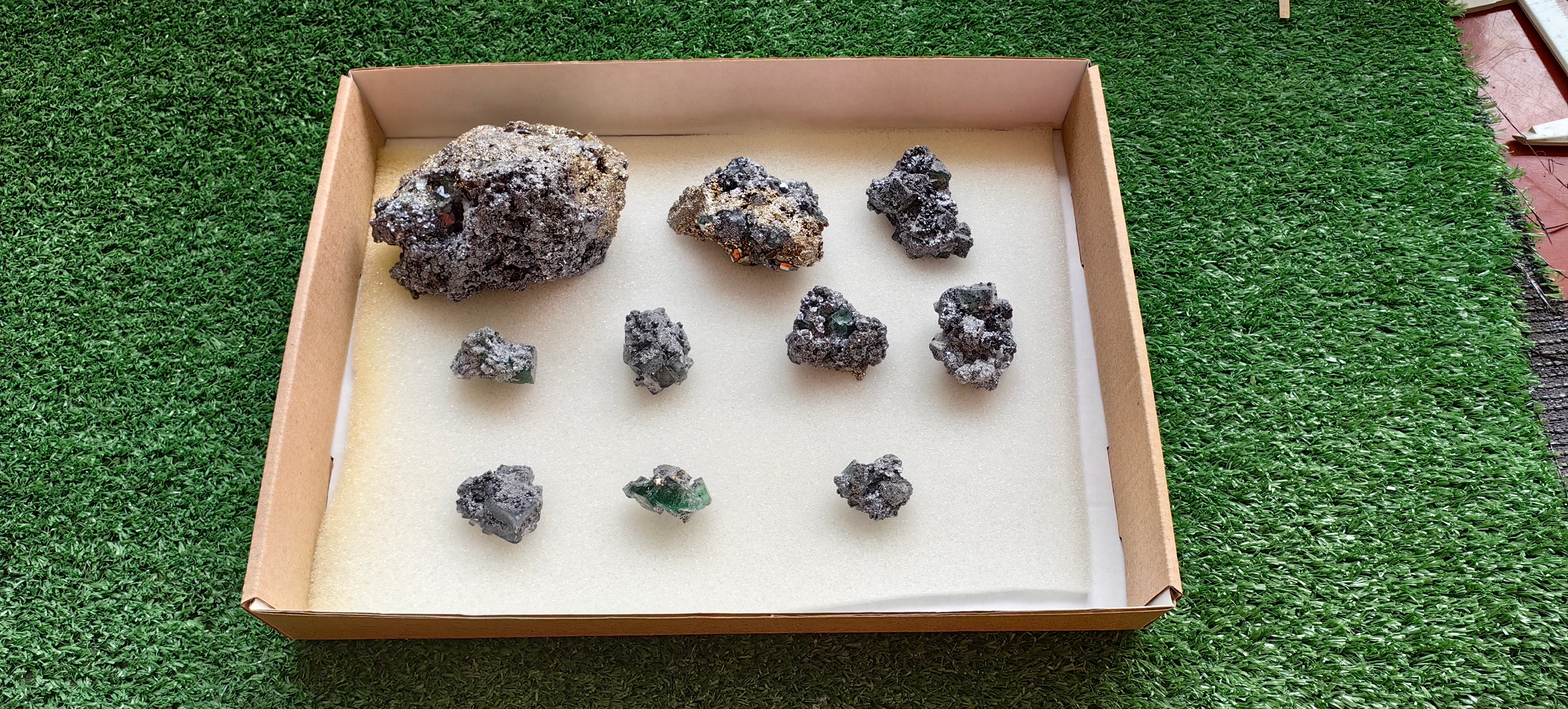 10 pcs Fluorite, Sphalerite, Galena, Pyrite