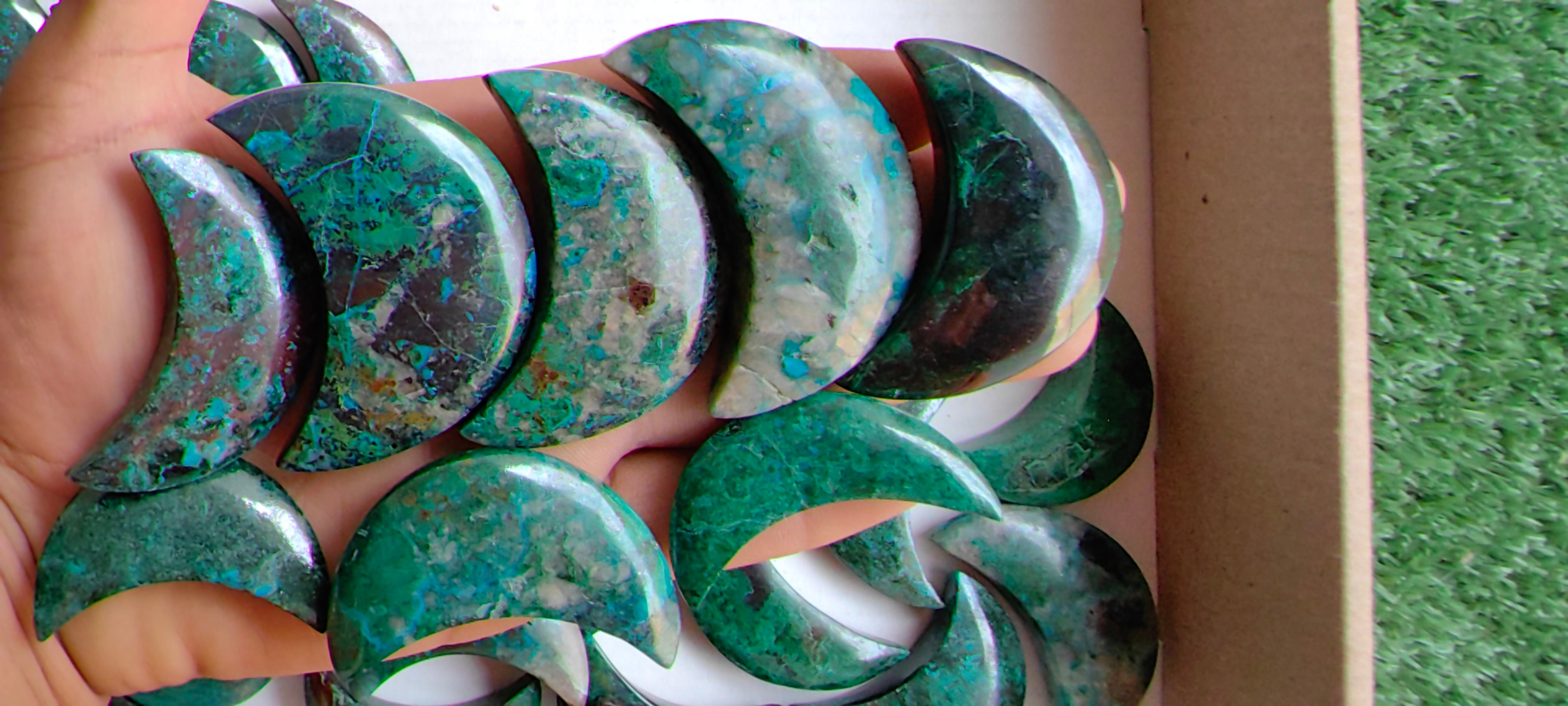 Lot 47 pcs Chrysocolla Moon