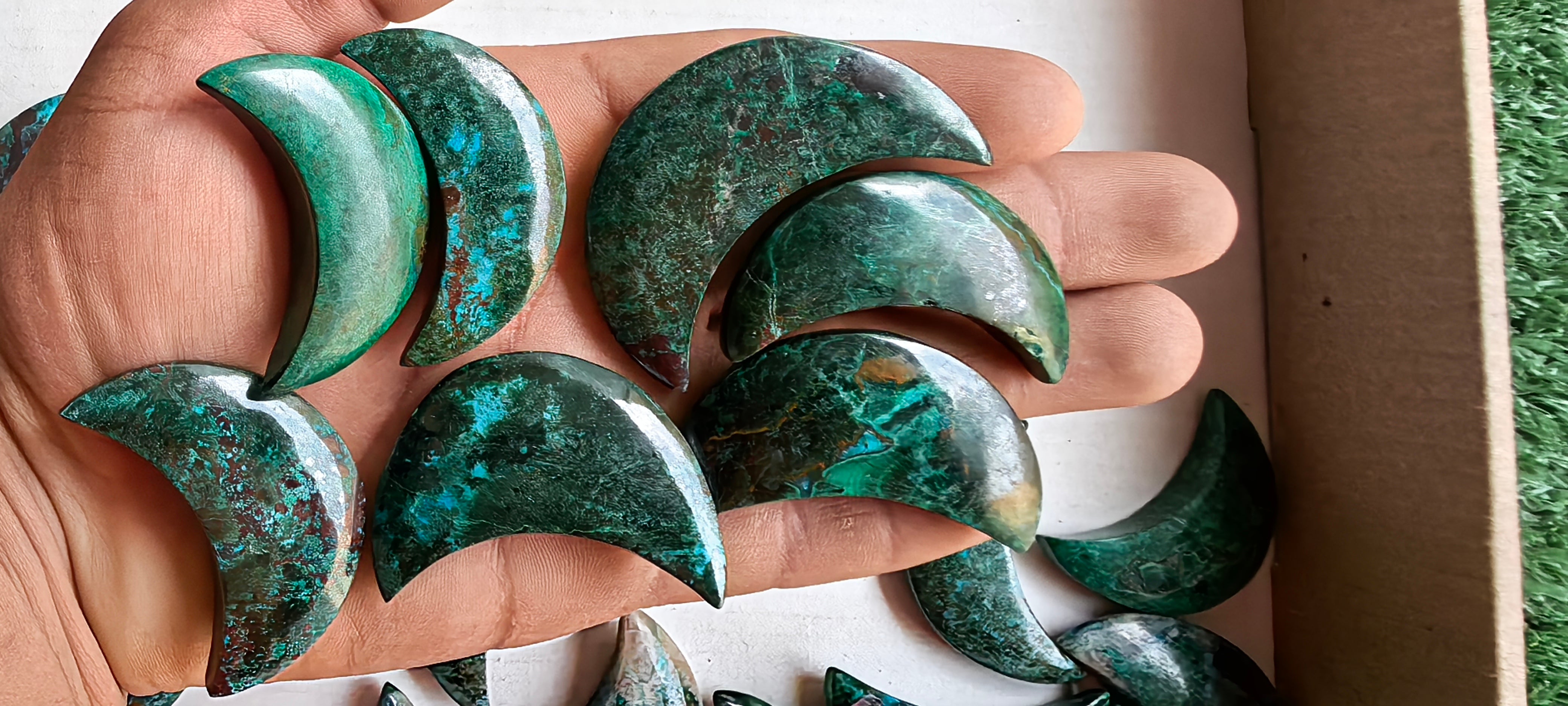 Lot 47 pcs Chrysocolla Moon