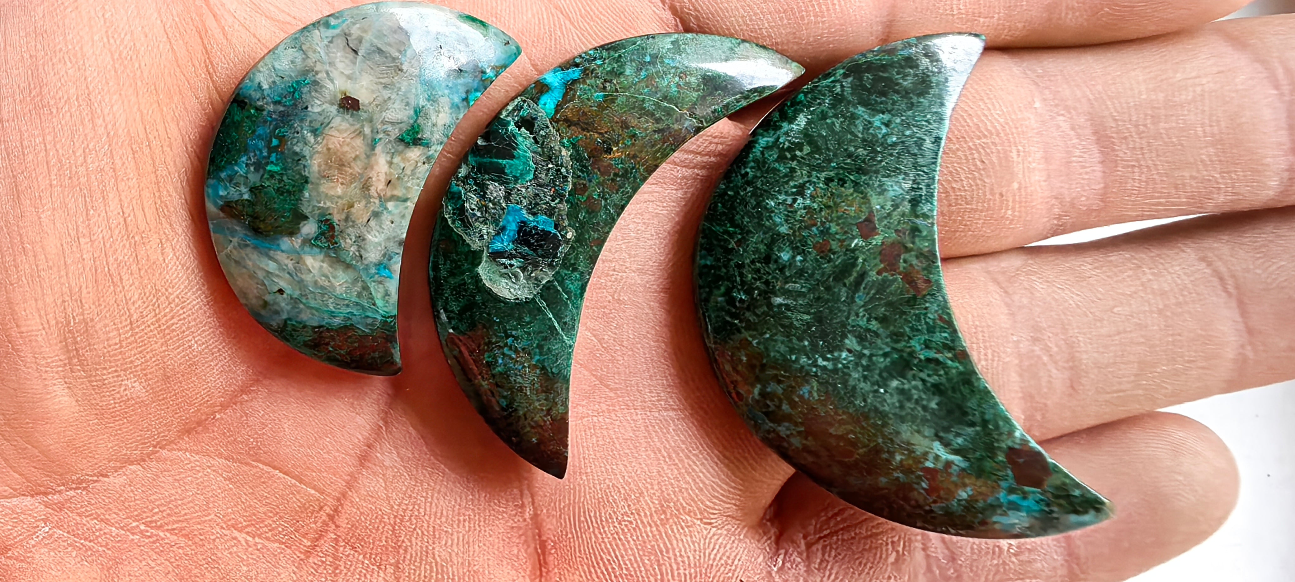 Lot 47 pcs Chrysocolla Moon