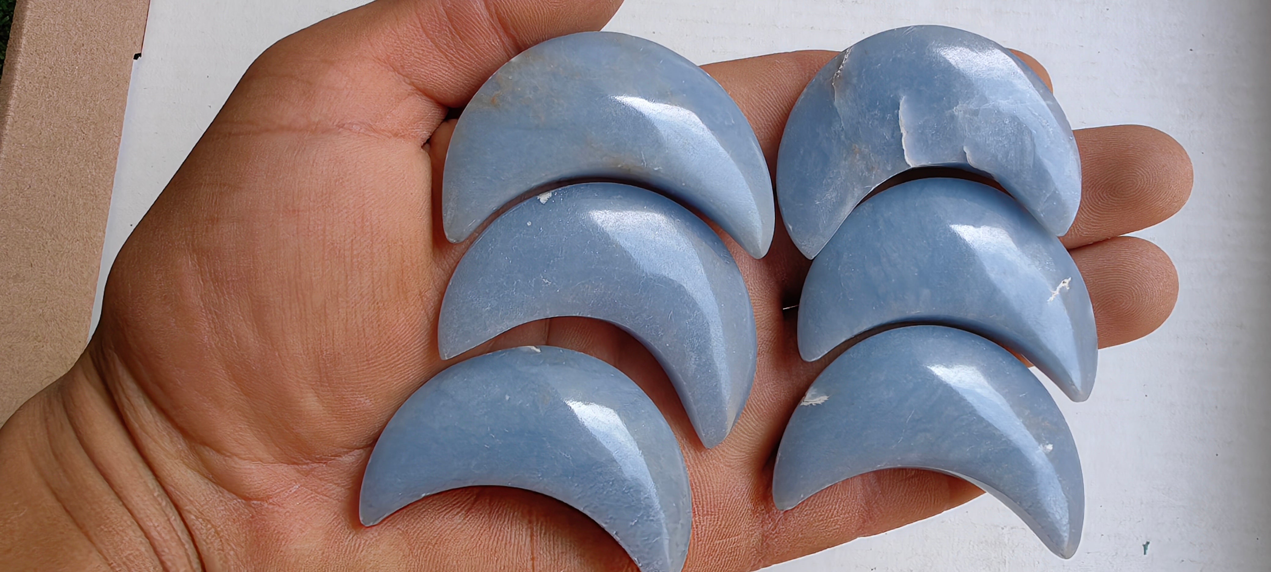 Lot 52 pcs Angelite moon