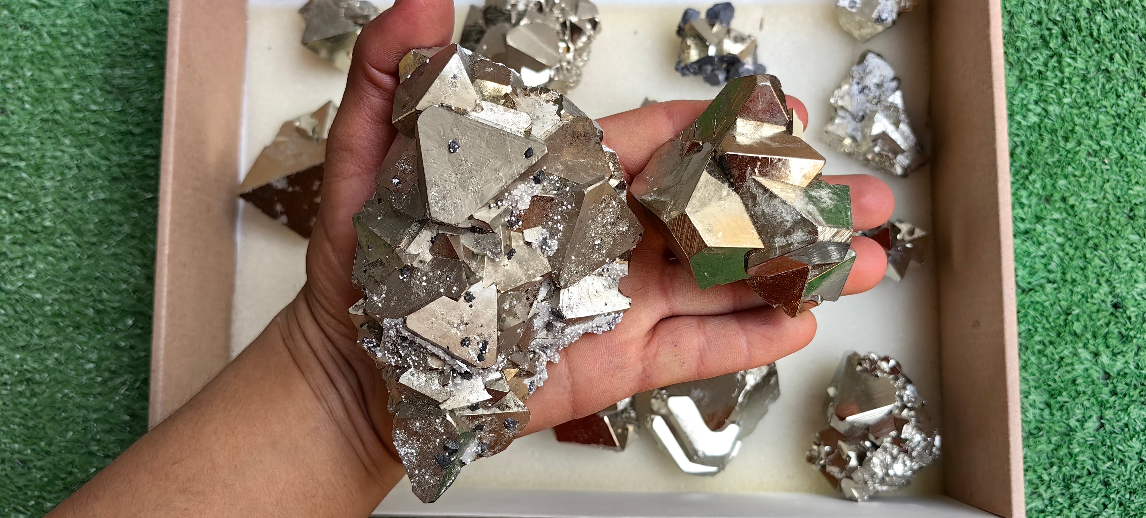 Lot 13 pcs Pyrite Triangle