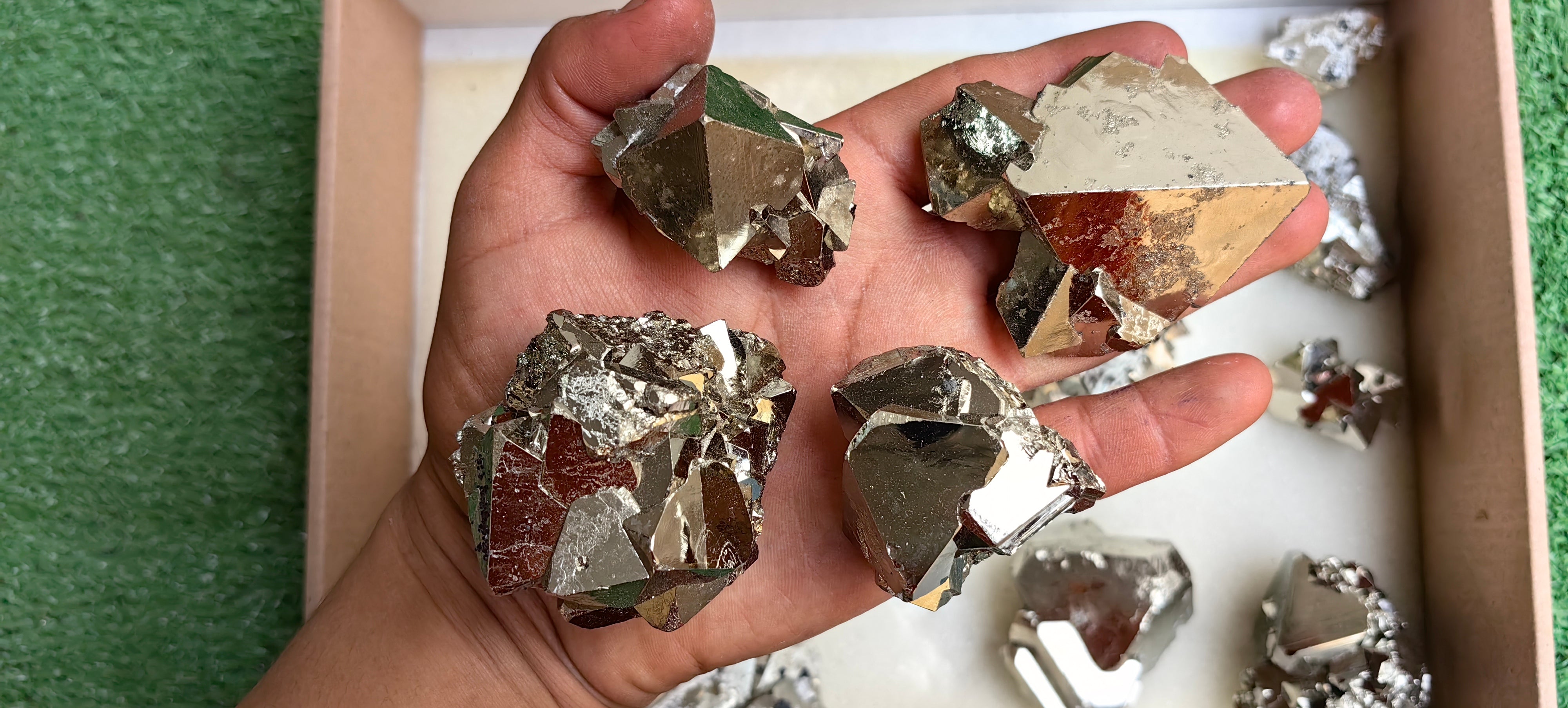 Lot 13 pcs Pyrite Triangle
