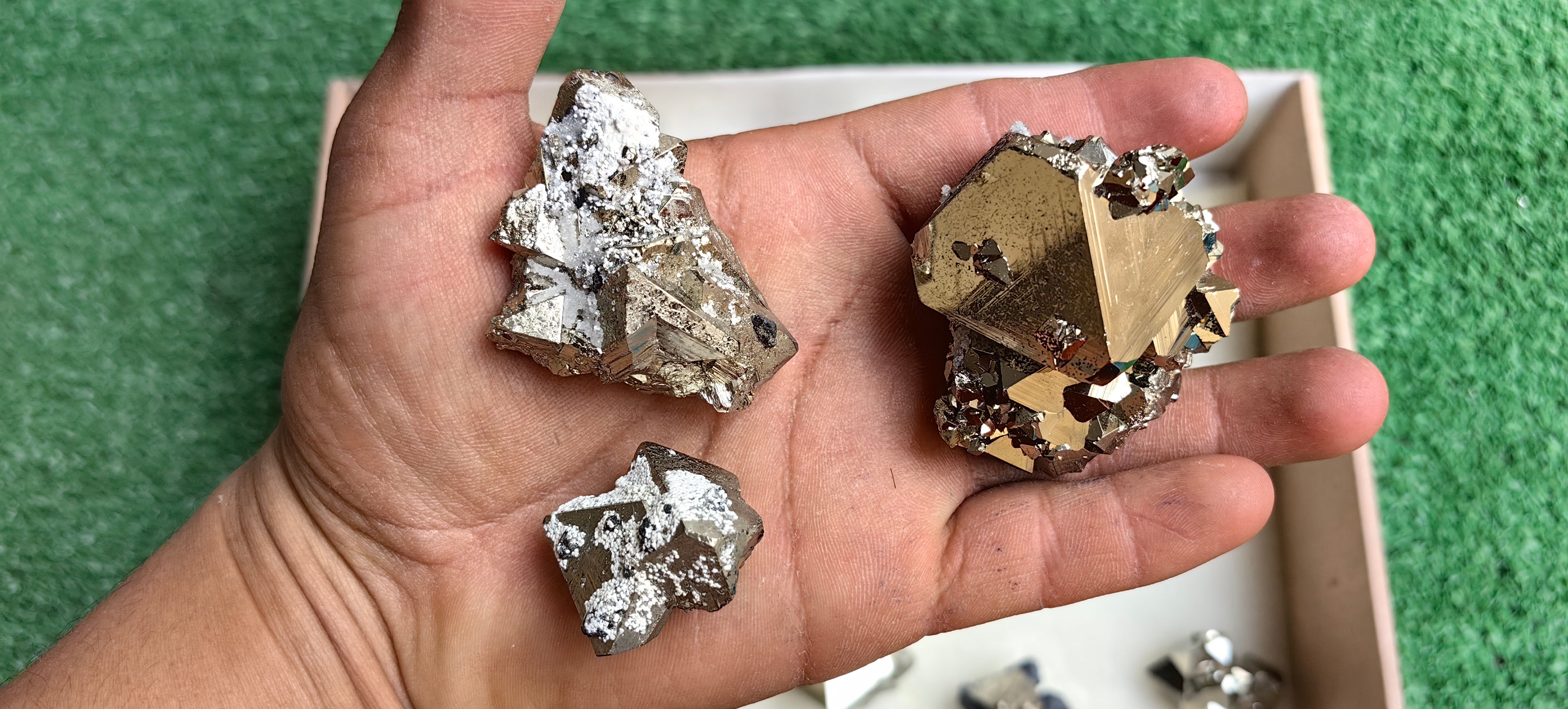 Lot 13 pcs Pyrite Triangle