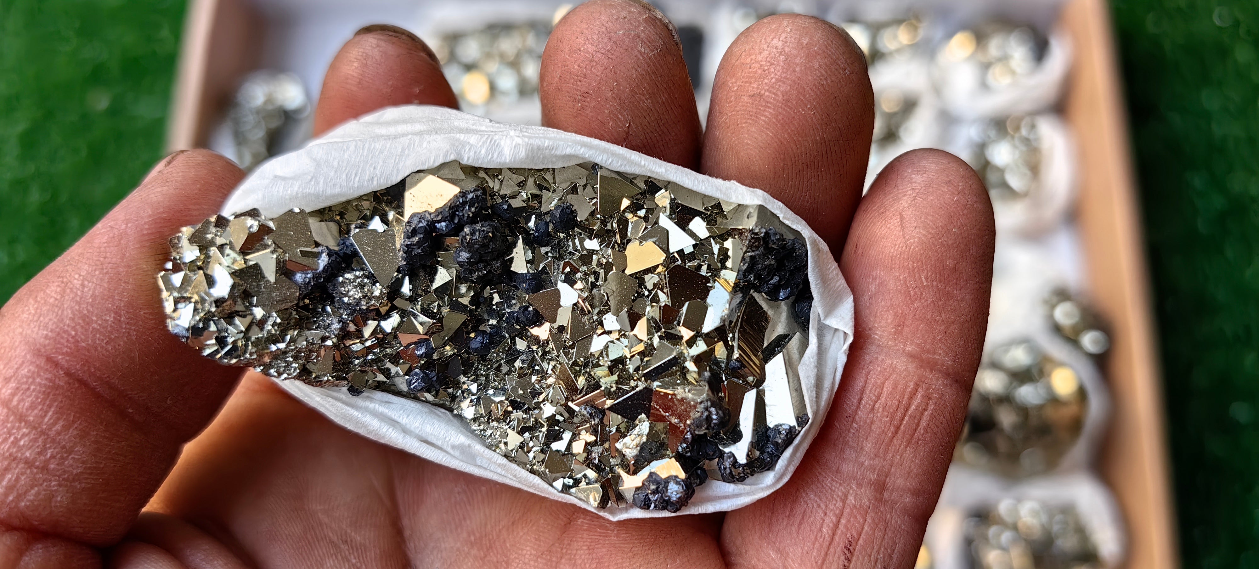 Lot 40 pieces Pyrite with Sphalerite**