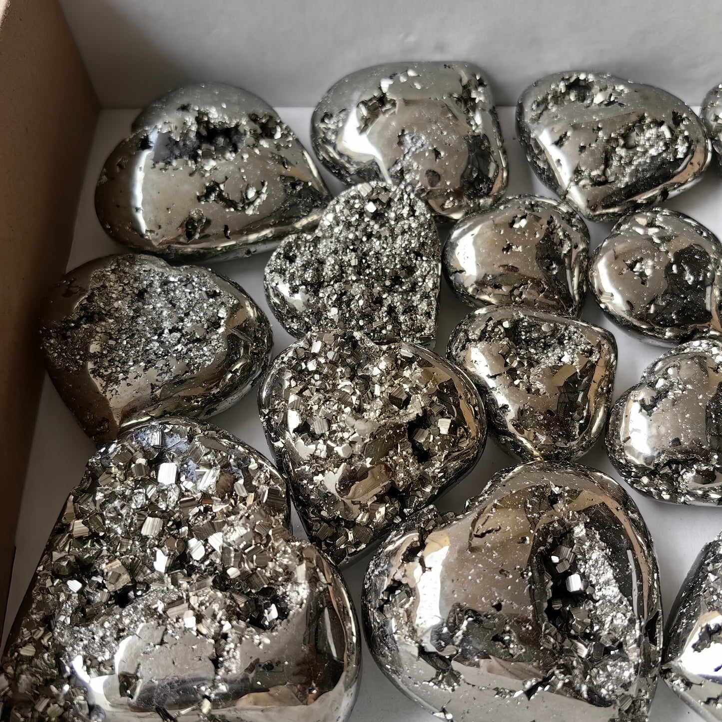 Lot 22 pcs Pyrite Heart*