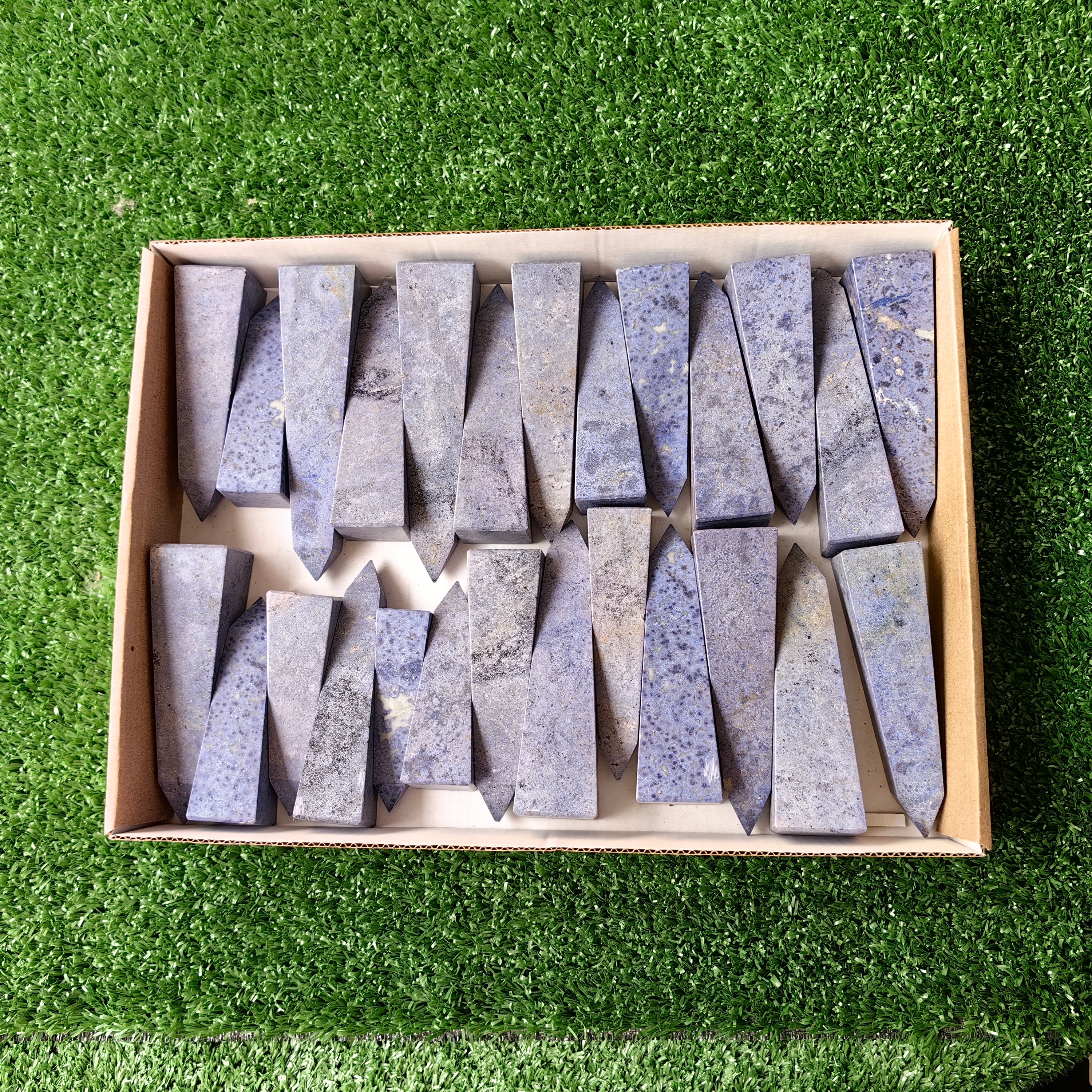 26 pcs Dumortierite Tower