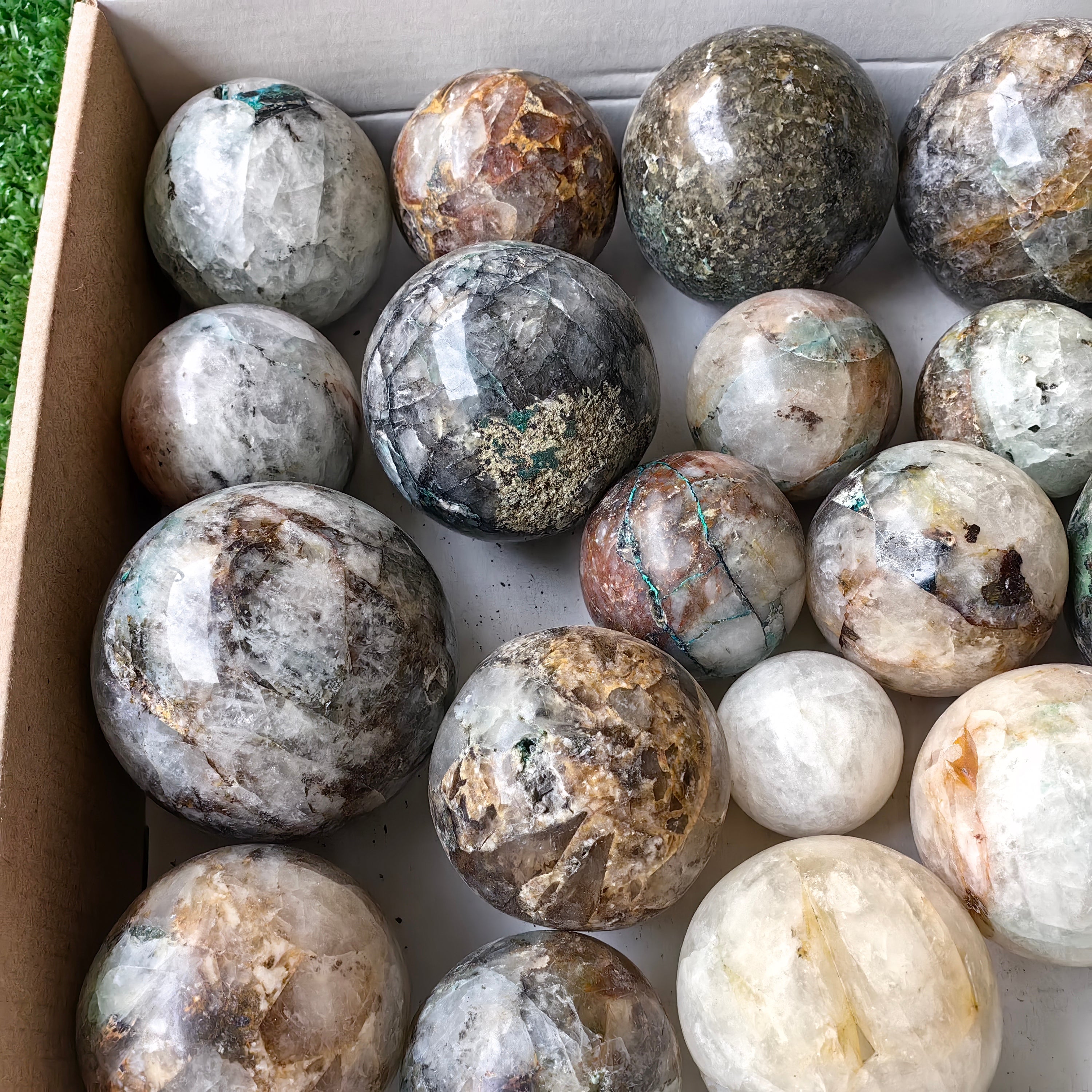 24 pcs Chrysocolla quartz sphere