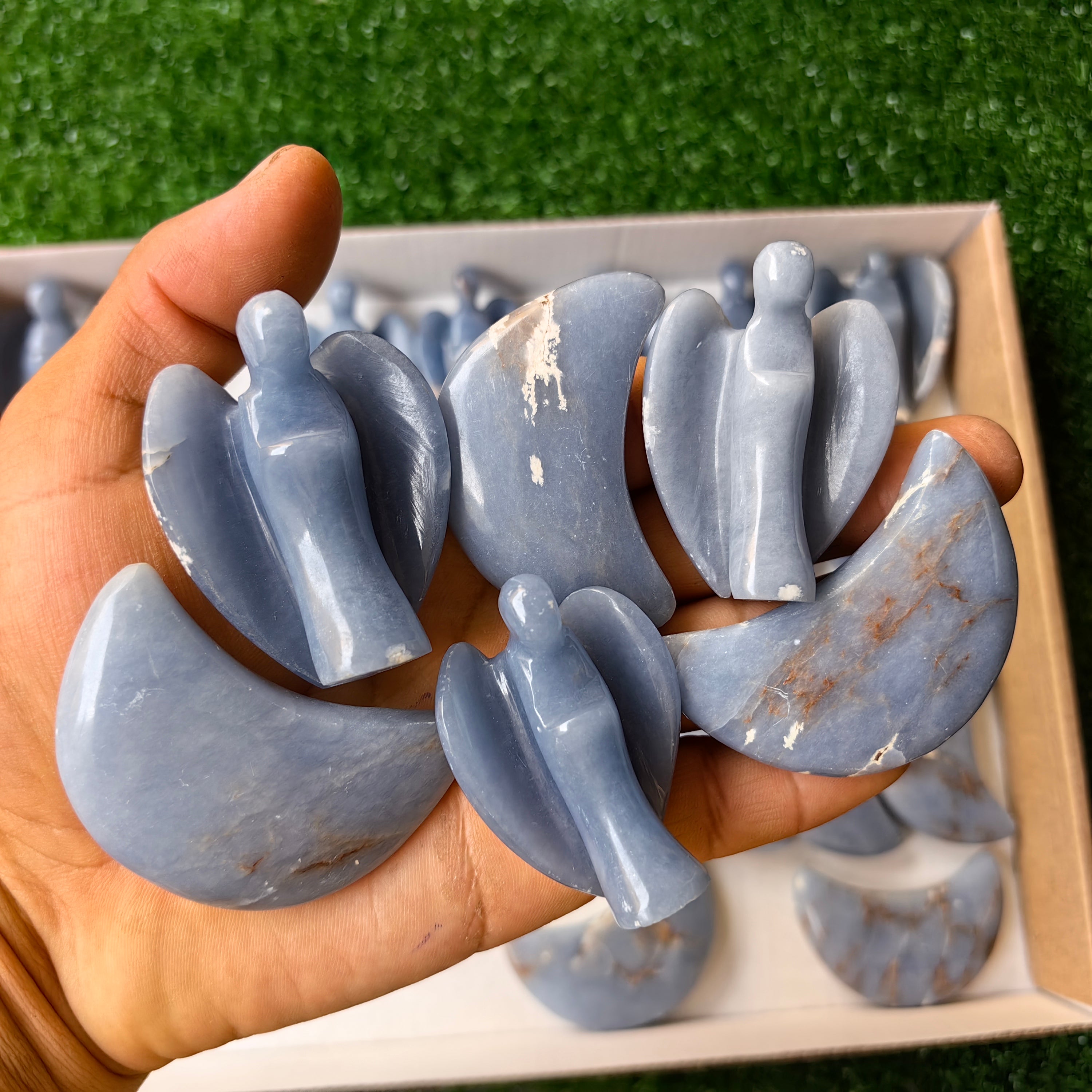 26 pcs angels & moons angelite