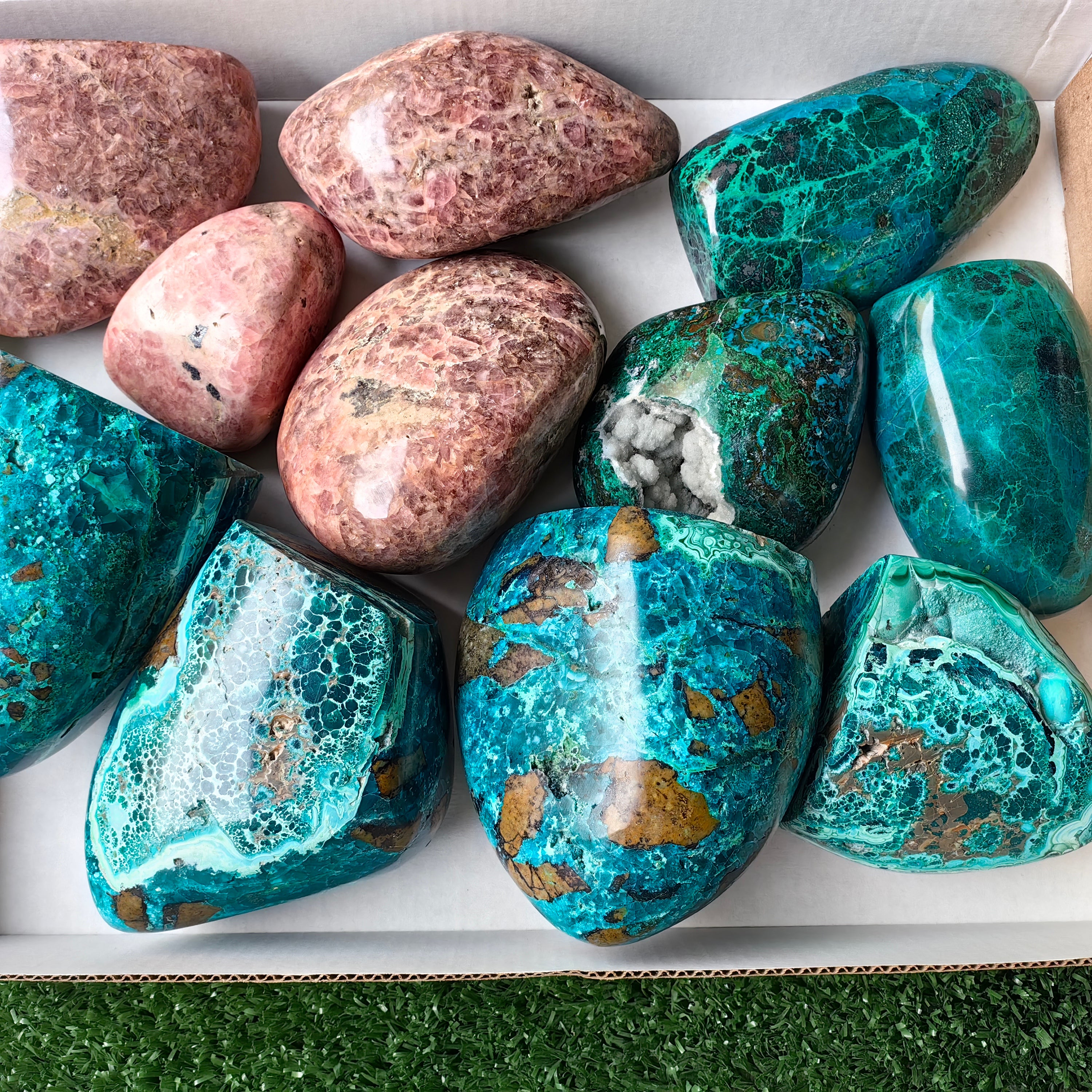 11 pcs free forms chrysocolla & rhodocrosite