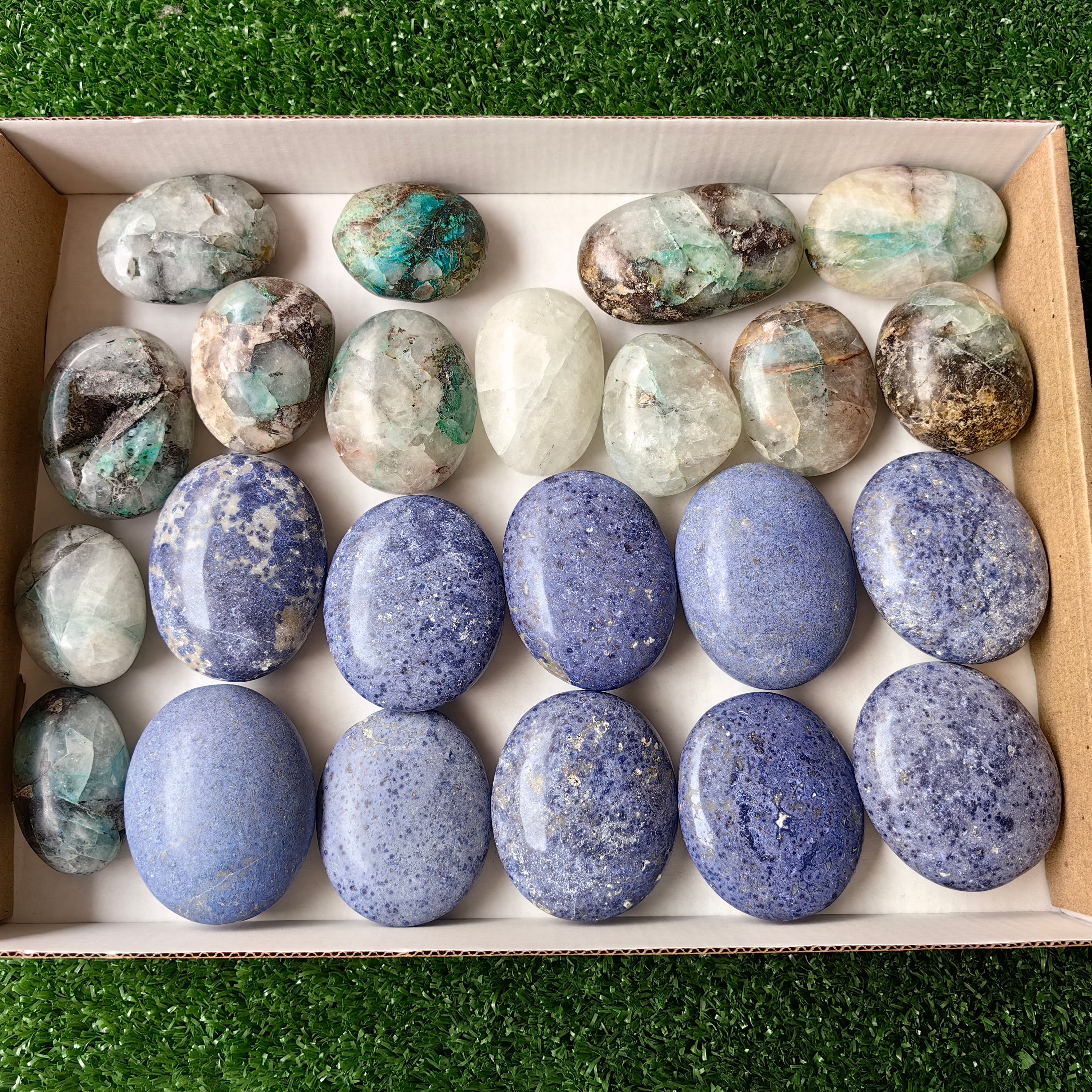 23 pc palm dumortorite & chrysocolla quartz