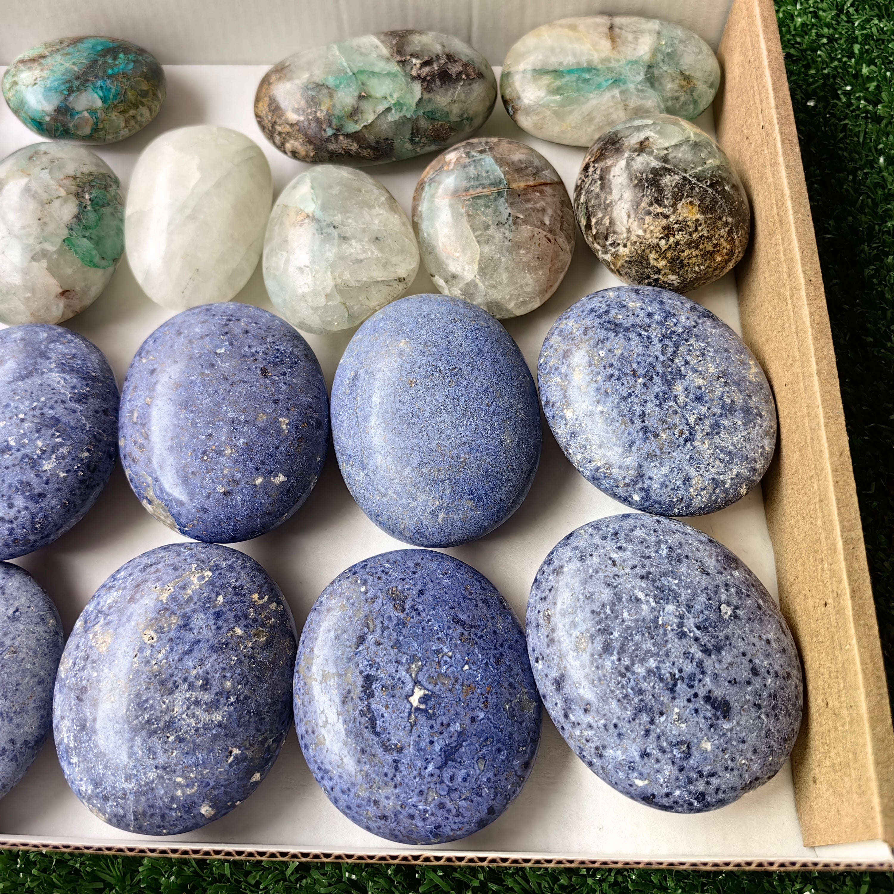 23 pc palm dumortorite & chrysocolla quartz