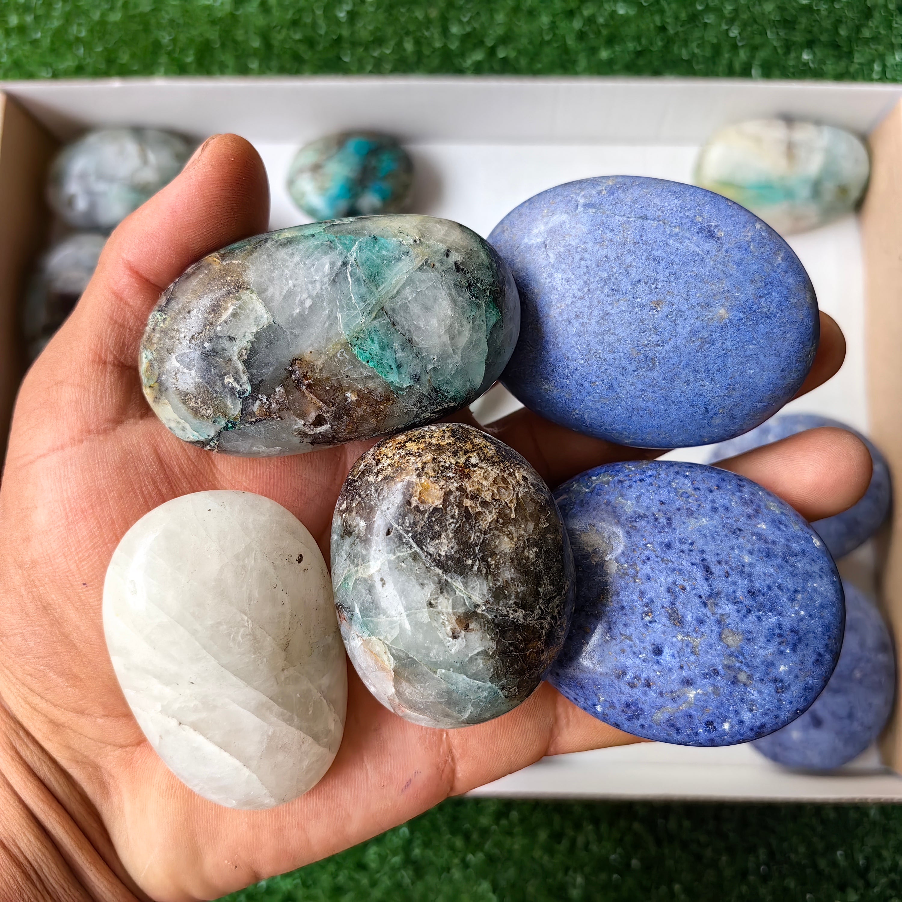 23 pc palm dumortorite & chrysocolla quartz