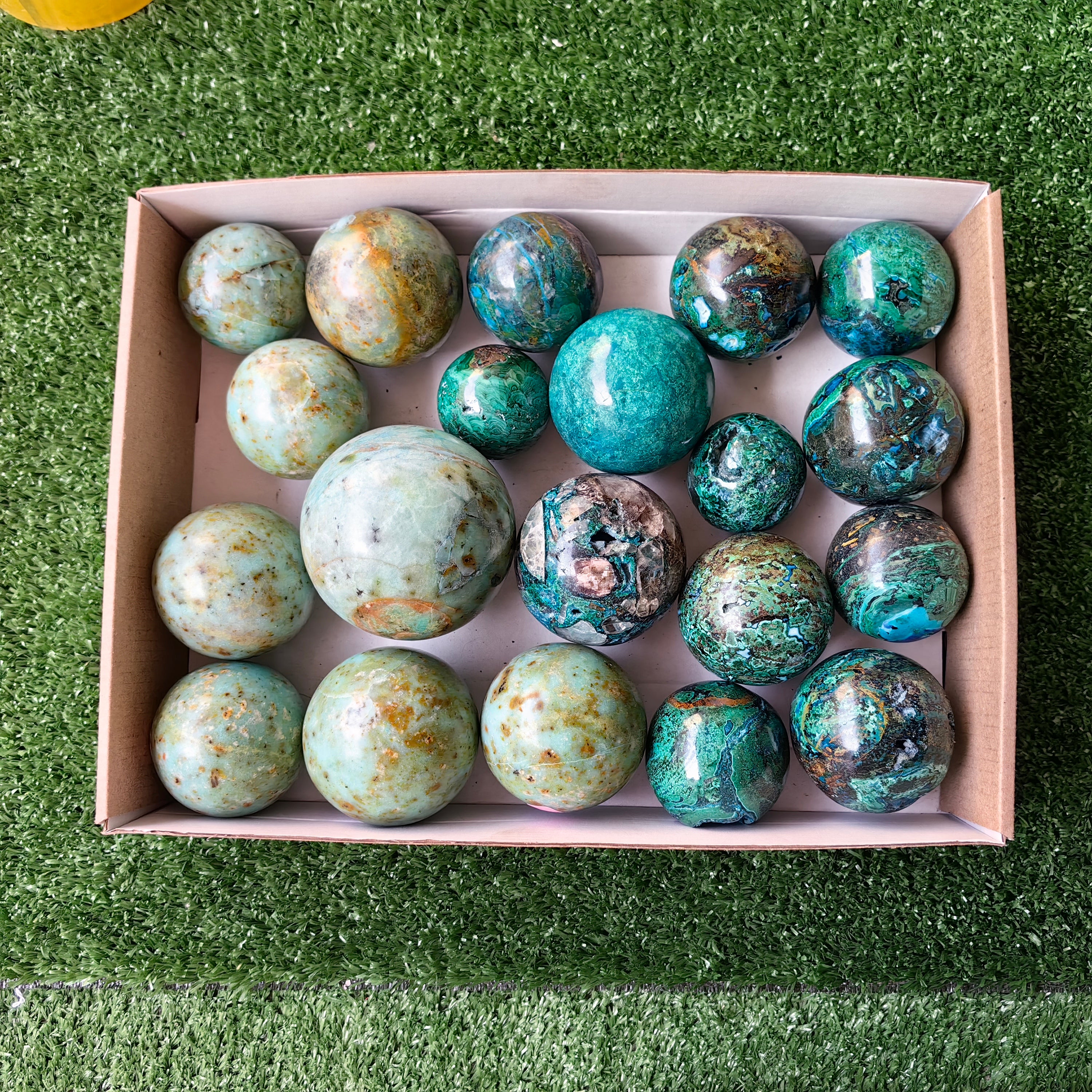 20 pc chrysocolla & chrysoprase spheres