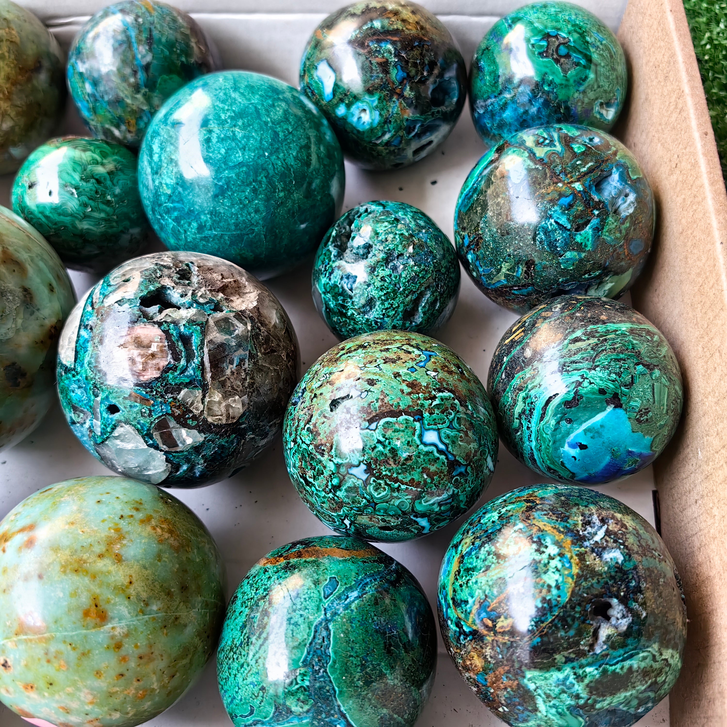 20 pc chrysocolla & chrysoprase spheres